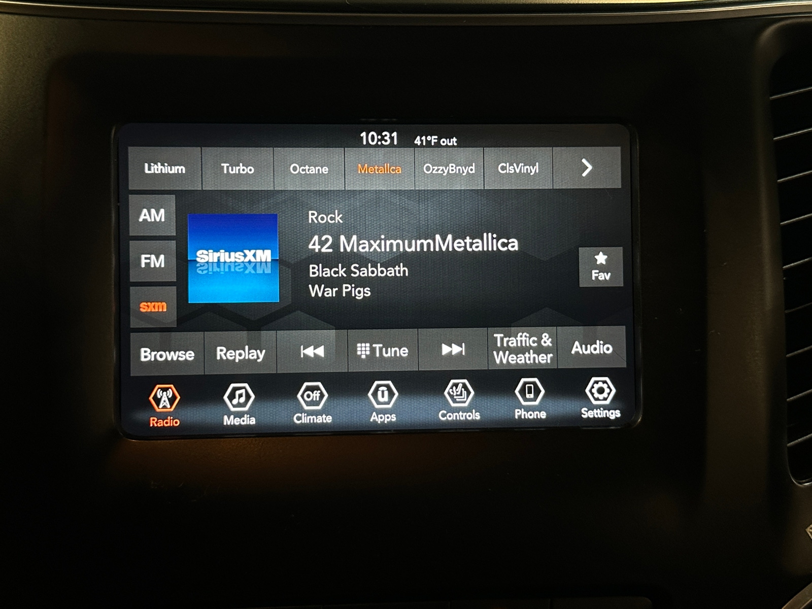 Thumbnail: 2020 Jeep Cherokee - 3