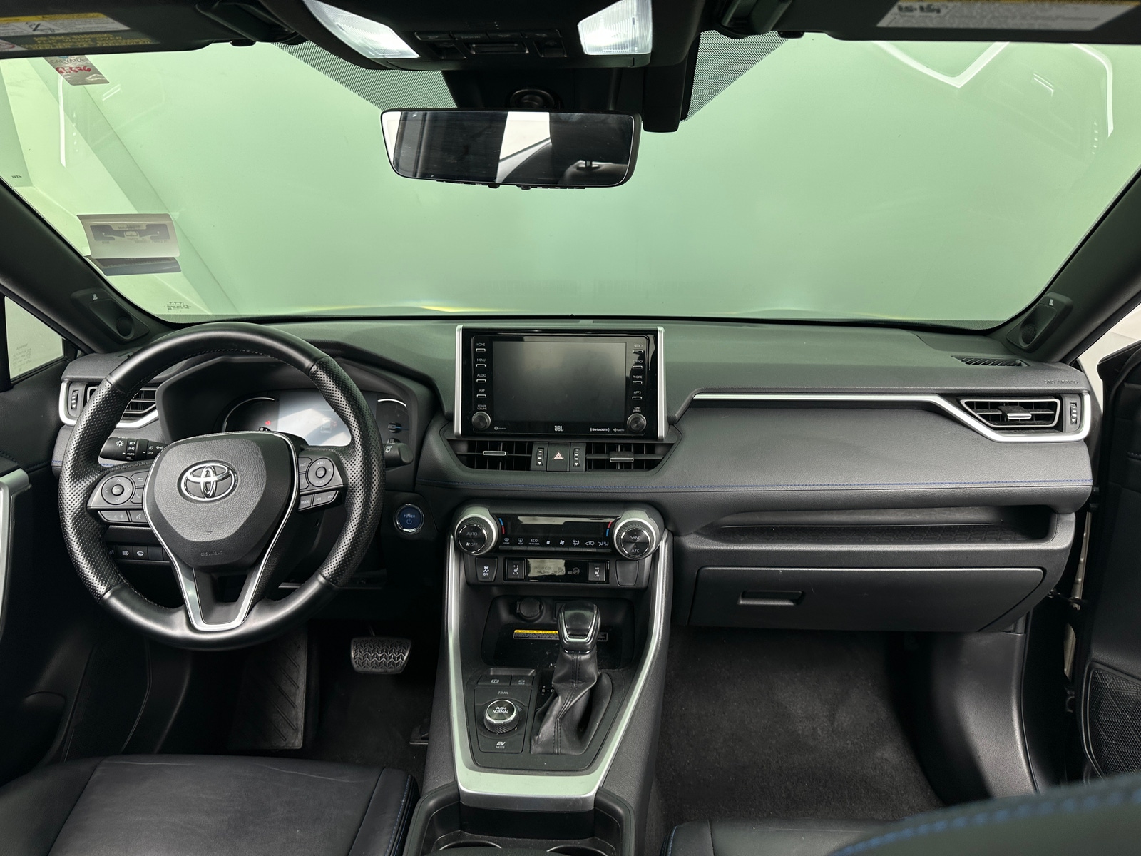 Thumbnail: 2020 Toyota RAV4 - 2