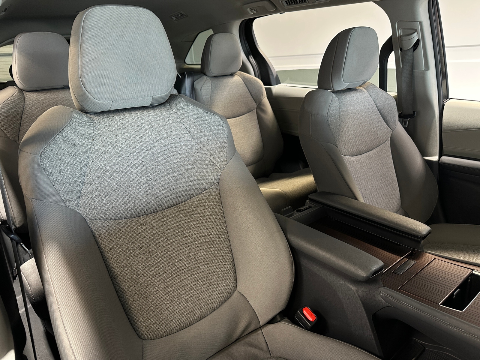 Thumbnail: 2024 Toyota Sienna - 2