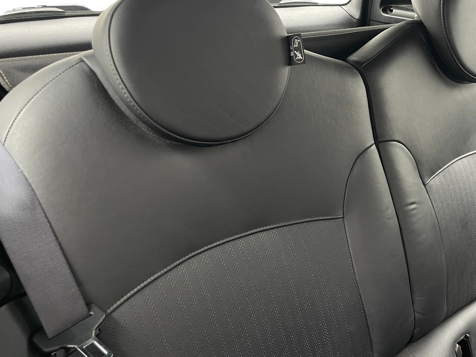 Thumbnail: 2010 MINI Cooper Clubman - 6