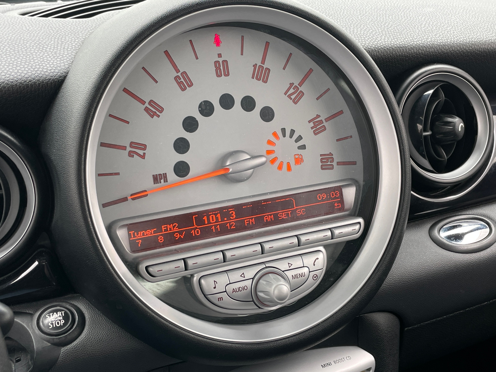 Thumbnail: 2010 MINI Cooper Clubman - 4