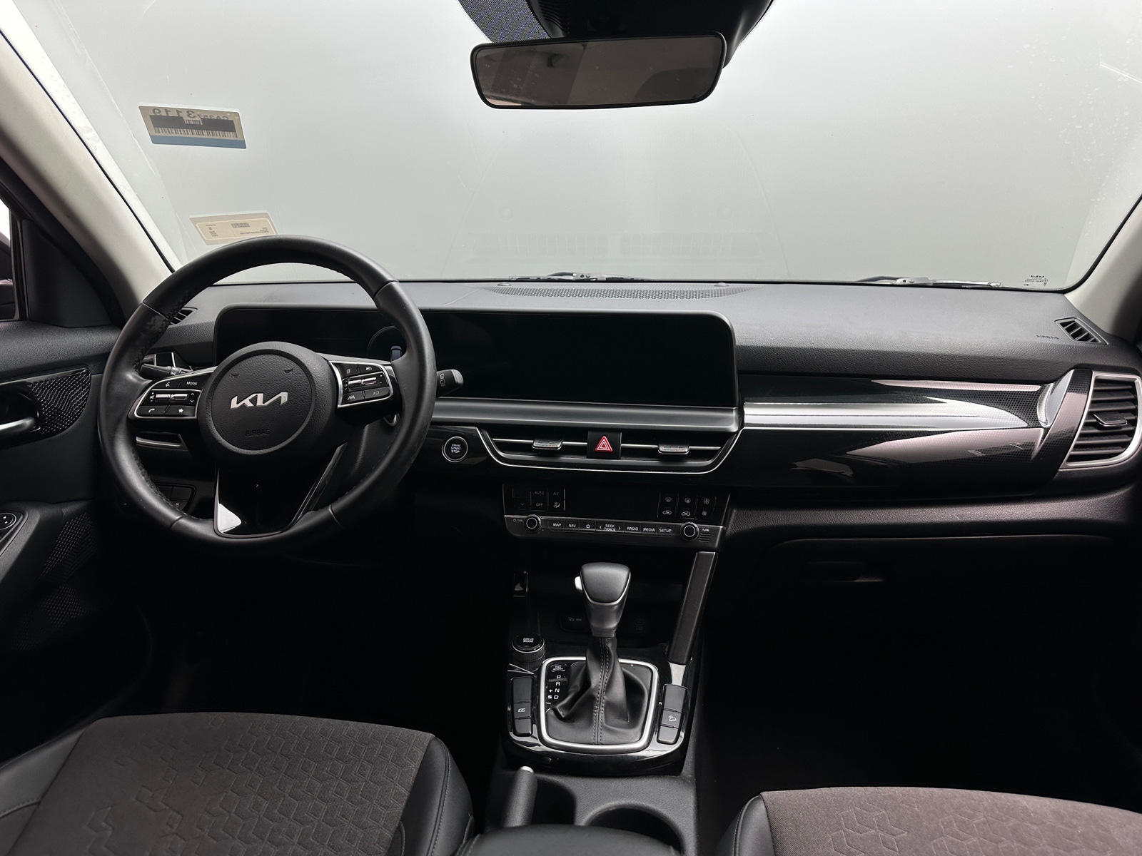 Thumbnail: 2024 Kia Seltos - 3