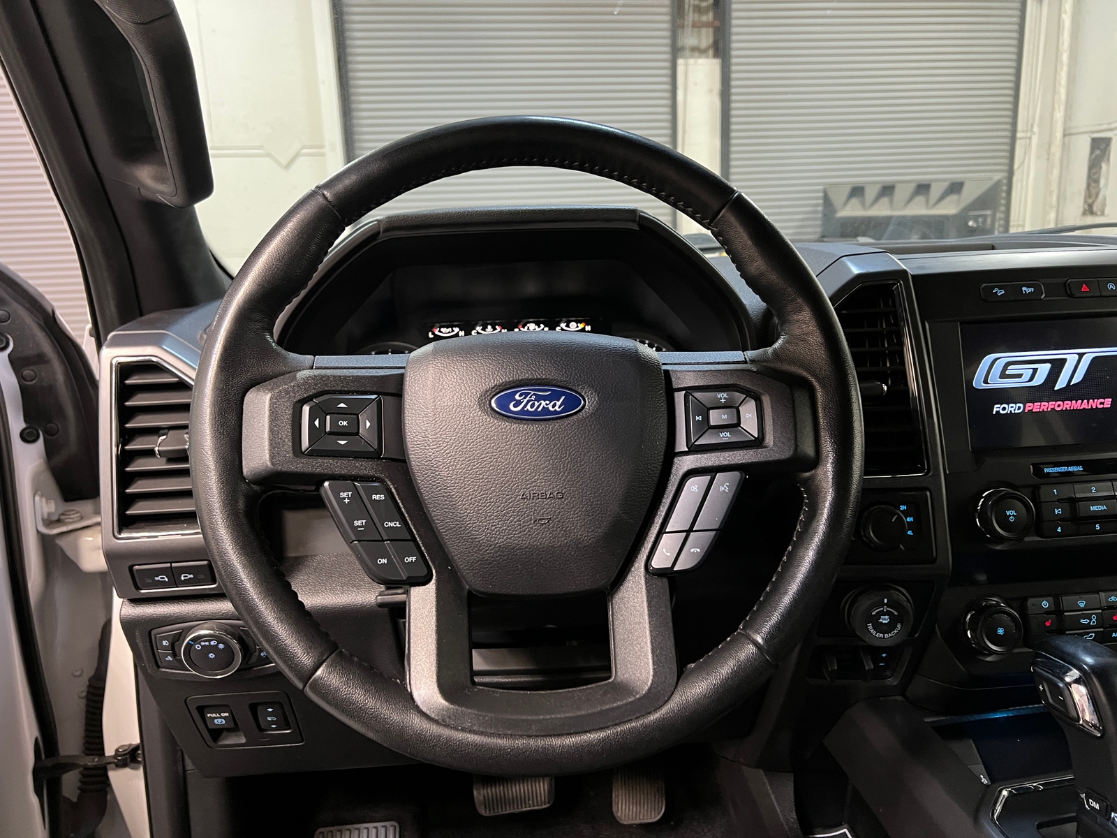 Thumbnail: 2019 Ford Econoline - 5