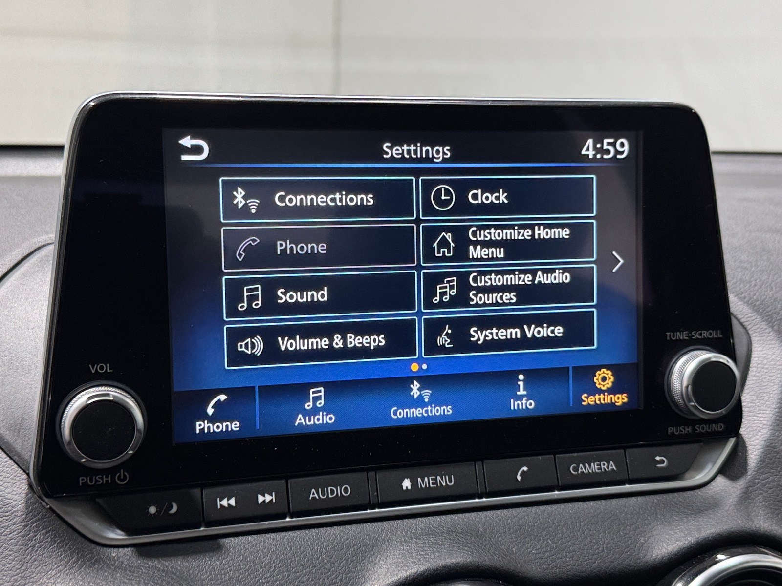 Thumbnail: 2022 Nissan Sentra - 4