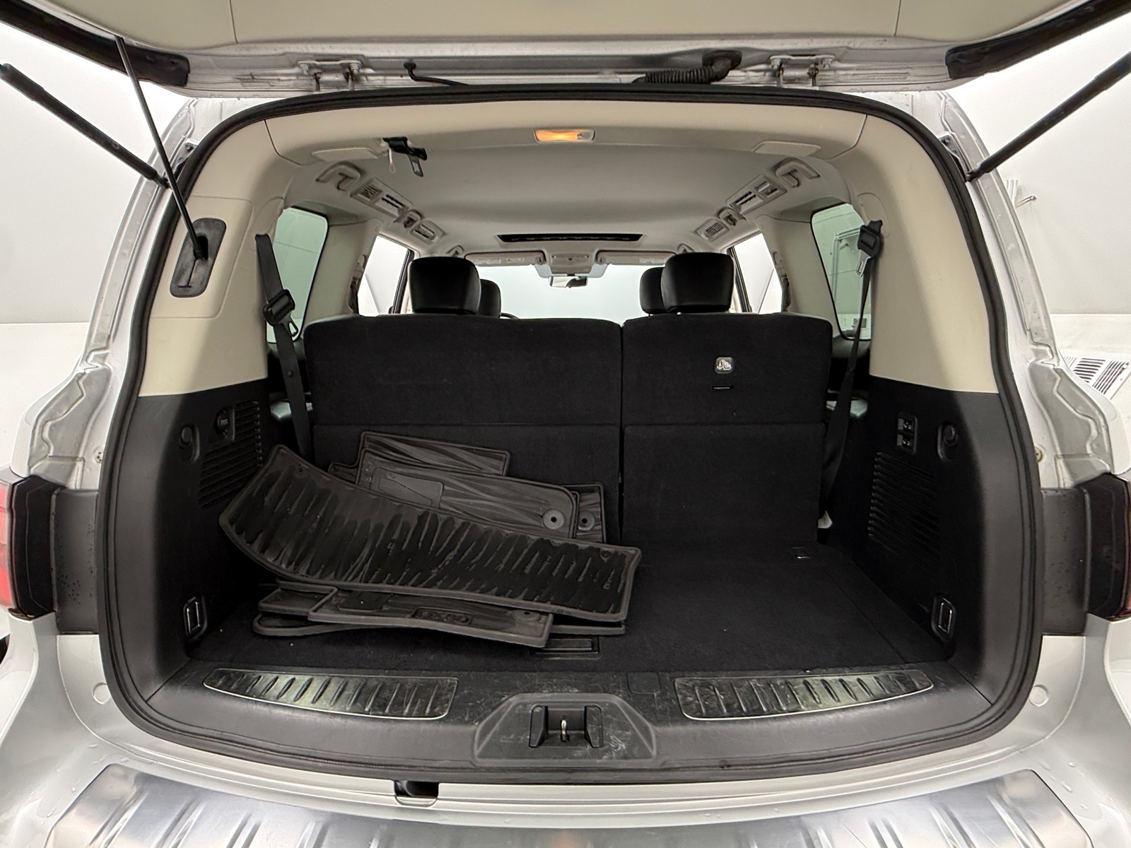 Thumbnail: 2021 INFINITI QX80 - 6