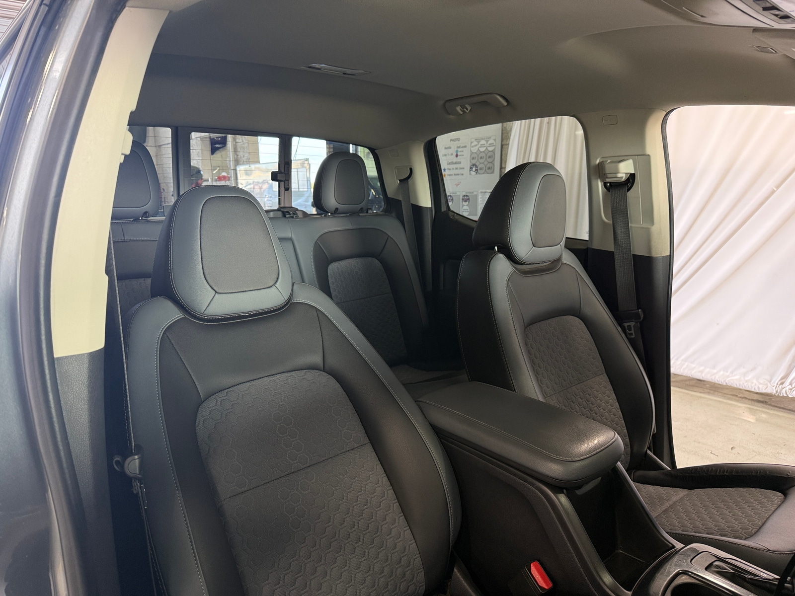 Thumbnail: 2018 Chevrolet Colorado - 2