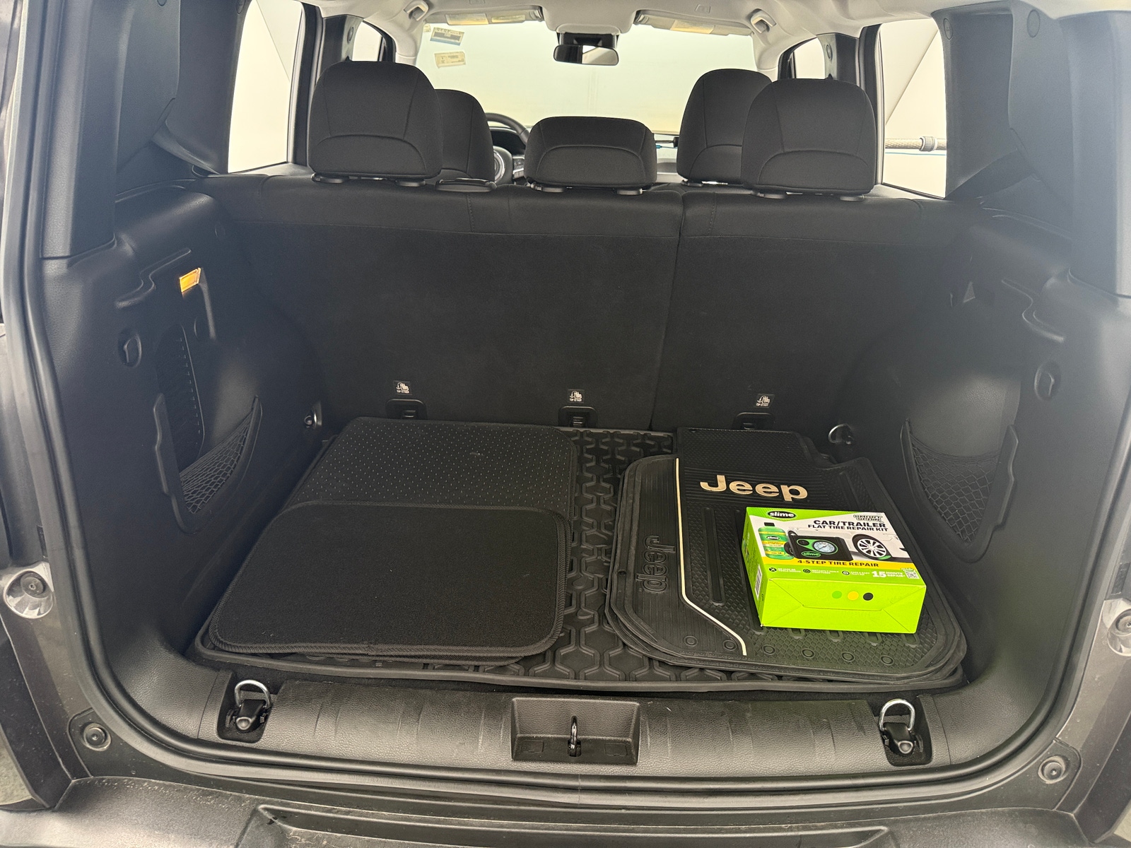 Thumbnail: 2018 Jeep Renegade - 7