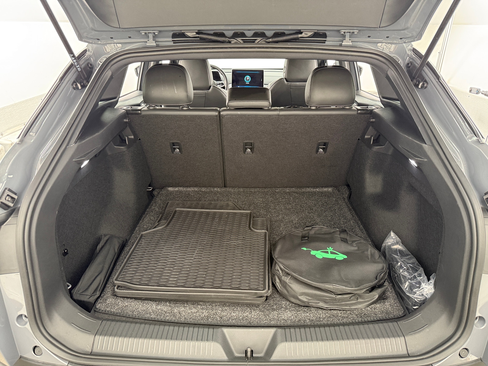 Thumbnail: 2025 Volkswagen ID.4 - 6