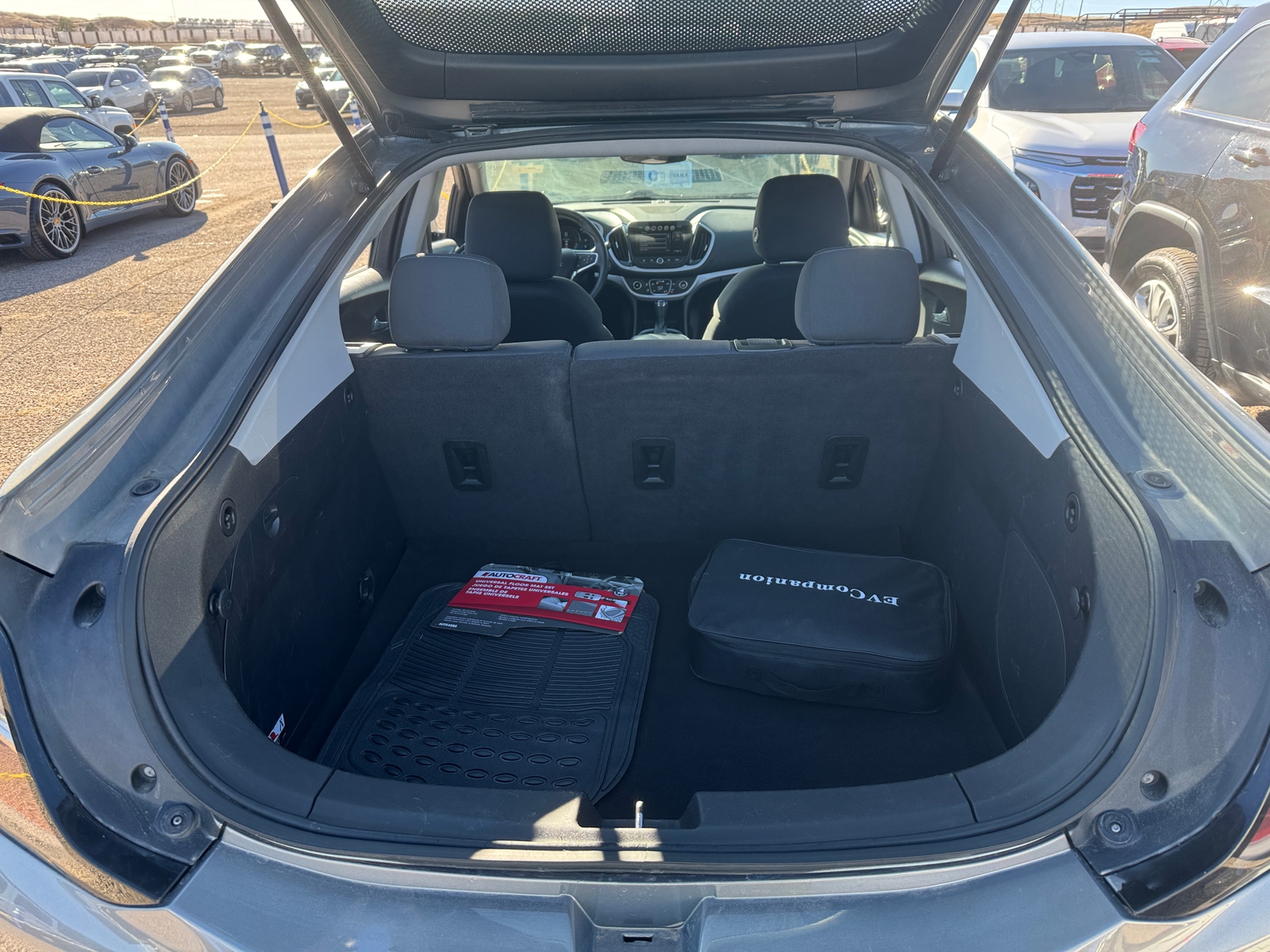 Thumbnail: 2017 Chevrolet Volt - 7