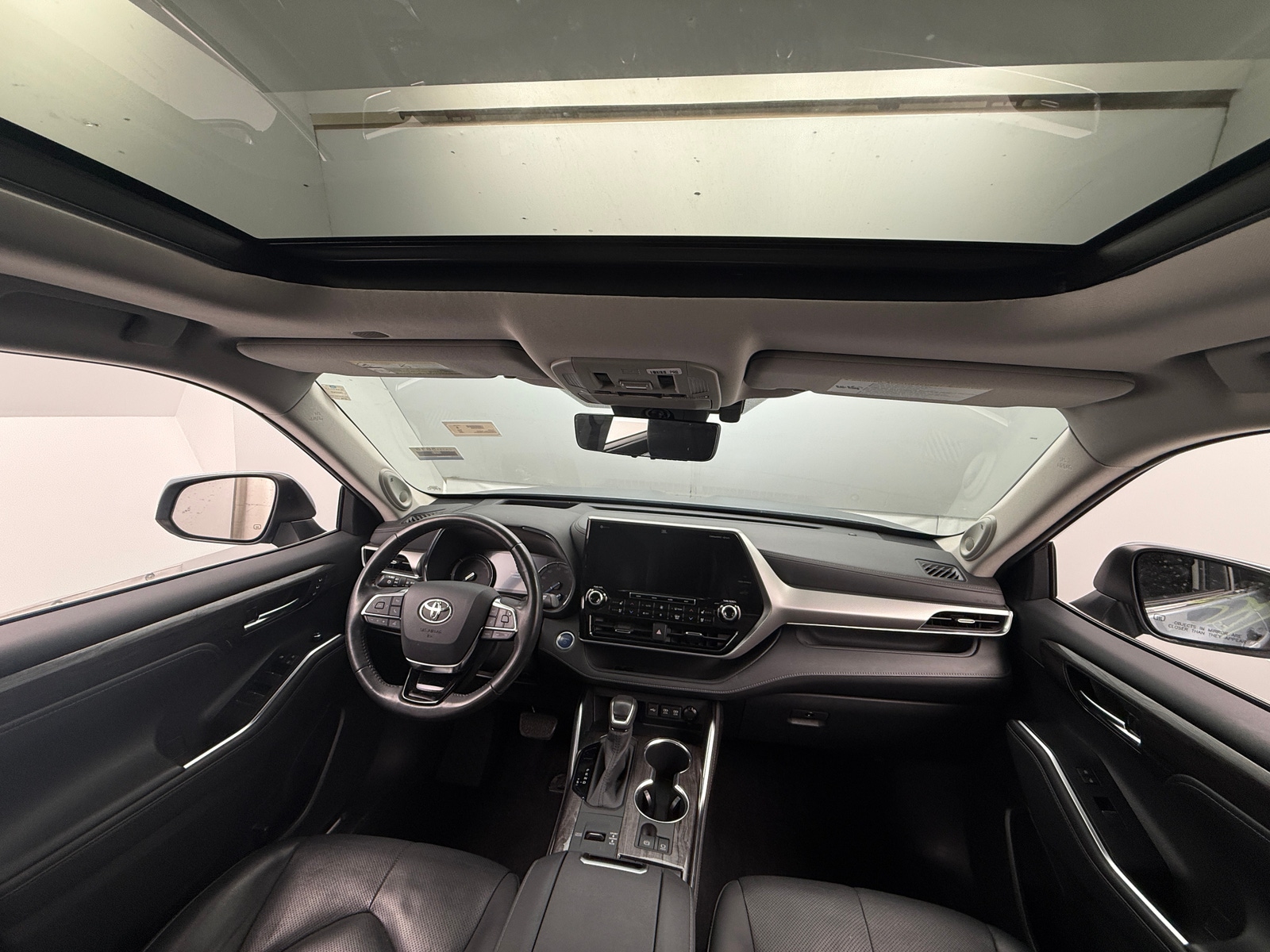 Thumbnail: 2020 Toyota Highlander - 2