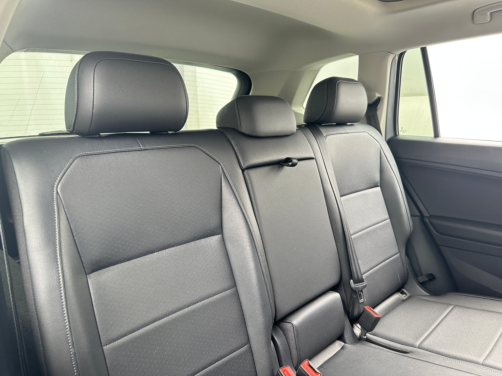 Thumbnail: 2020 Volkswagen Tiguan - 5