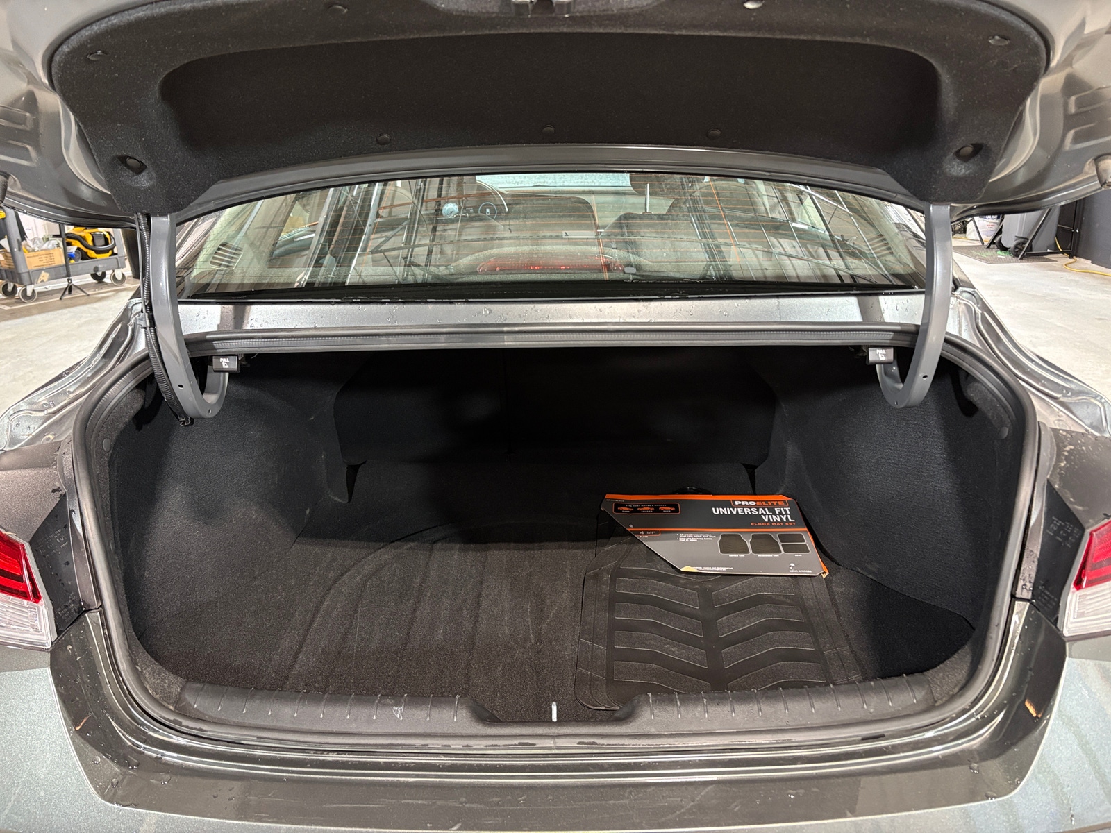 Thumbnail: 2025 Hyundai Elantra - 6