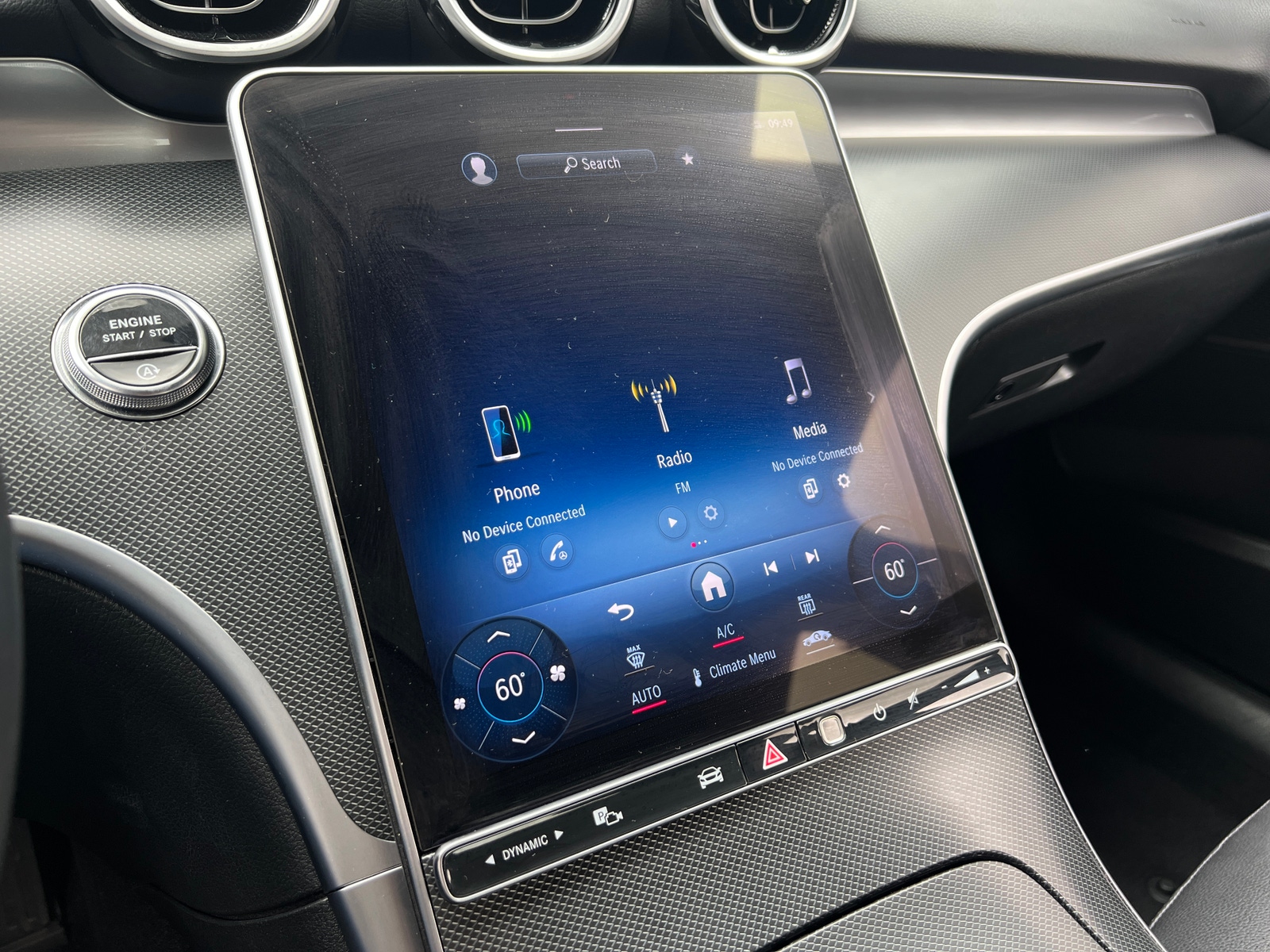 Thumbnail: 2024 Mercedes-Benz C-Class - 3