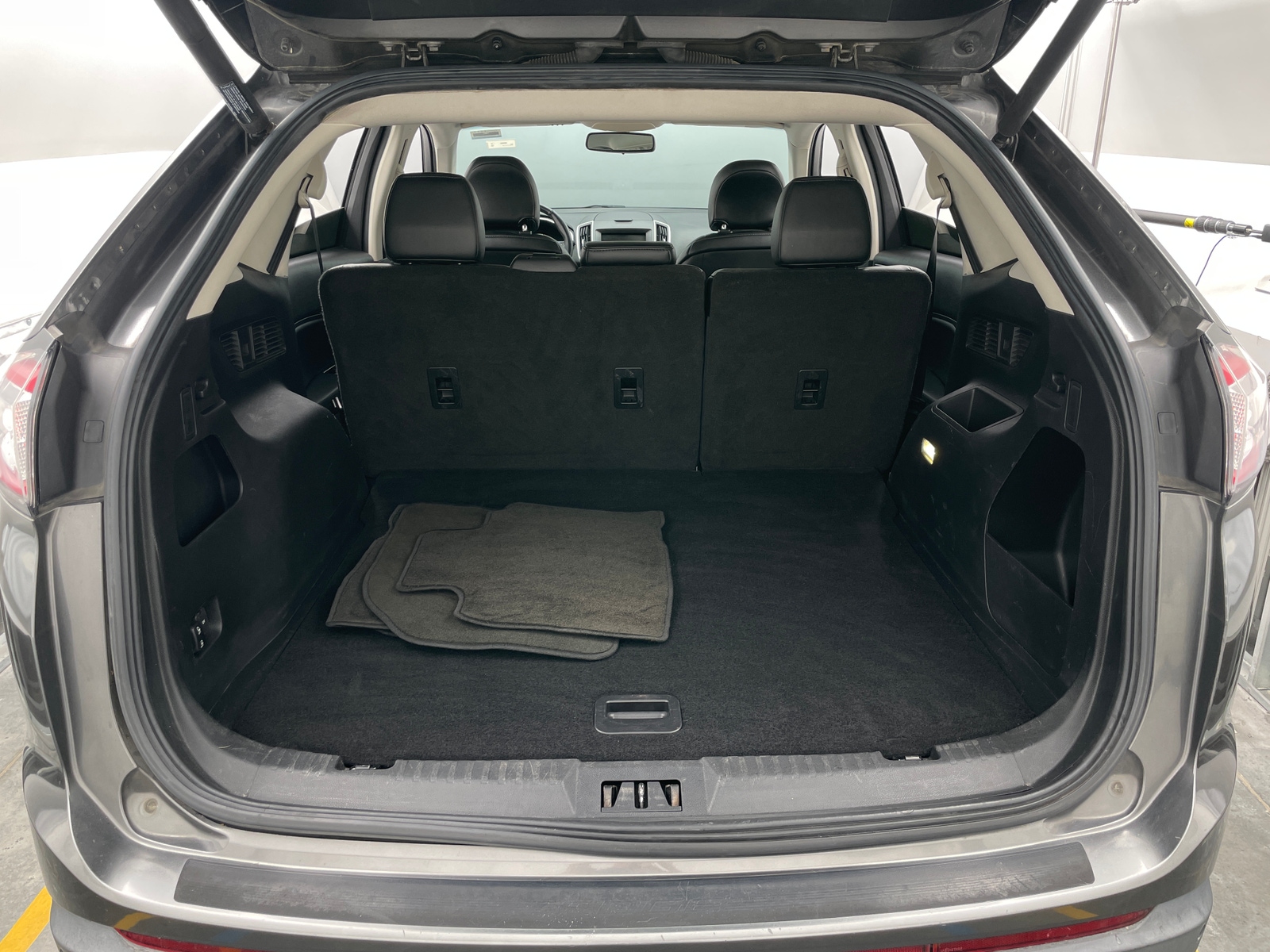 Thumbnail: 2015 Ford Edge - 7