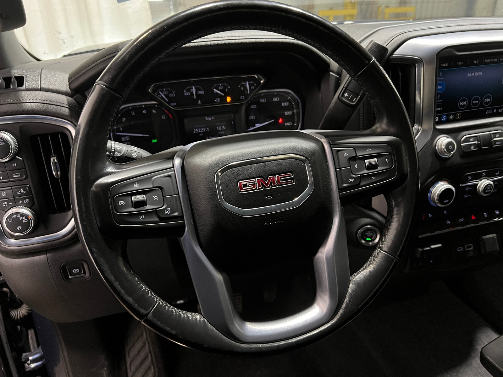 Thumbnail: 2020 GMC Sierra 1500 - 5