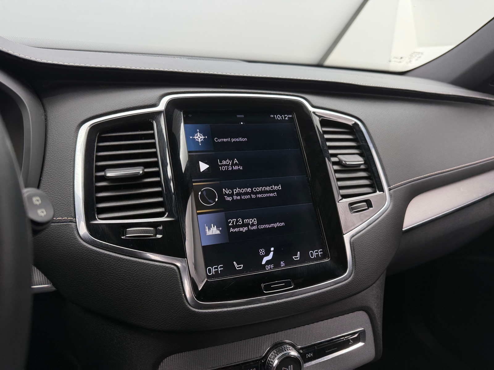 Thumbnail: 2022 Volvo XC90 - 3