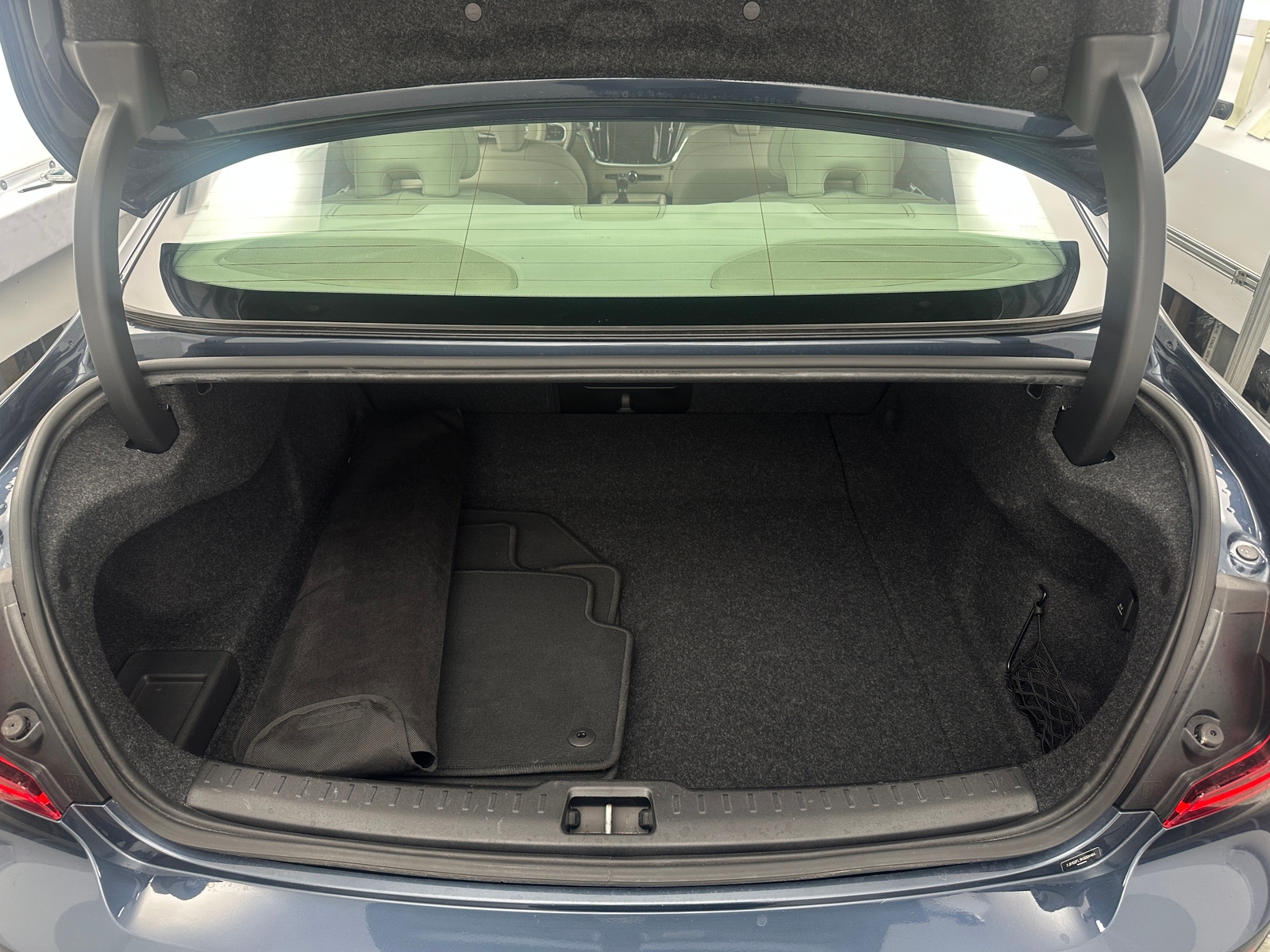 Thumbnail: 2019 Volvo S60 - 6