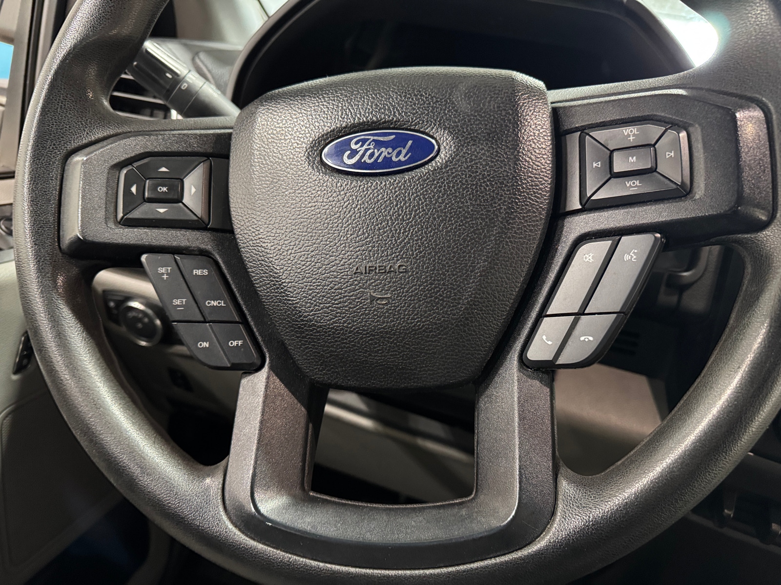 Thumbnail: 2017 Ford Econoline - 5