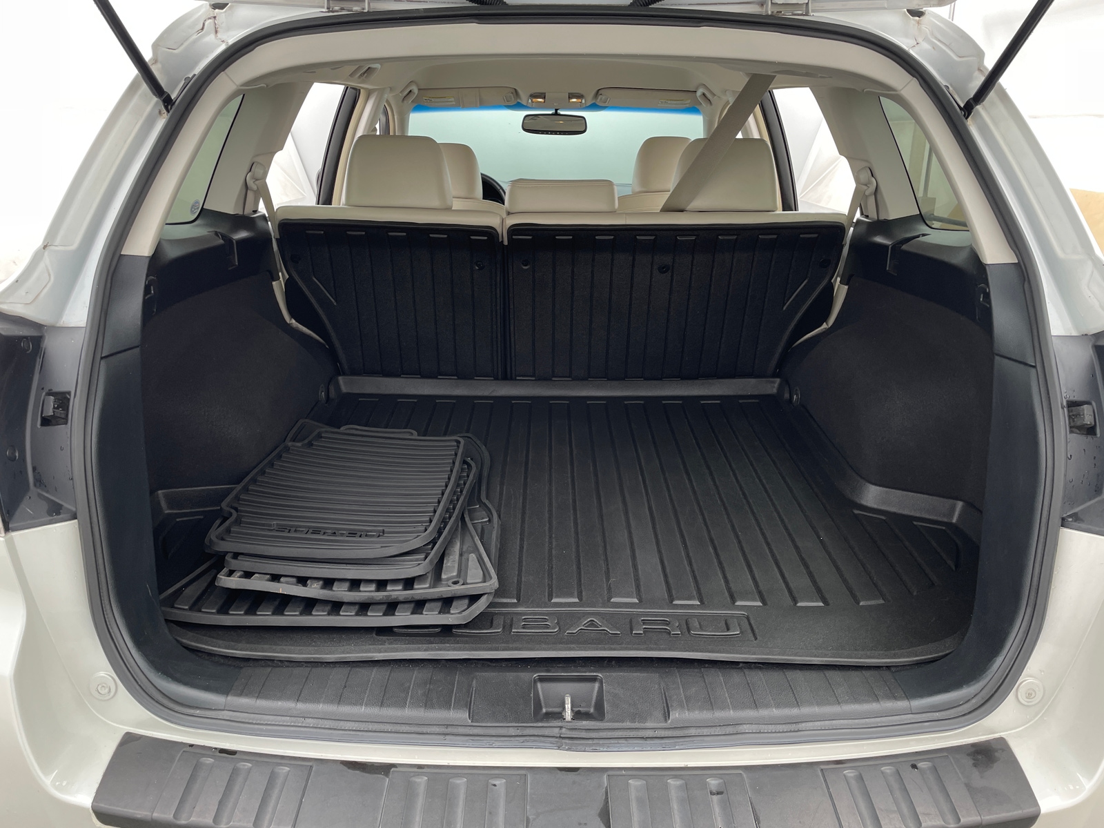 Thumbnail: 2014 Subaru Outback - 6