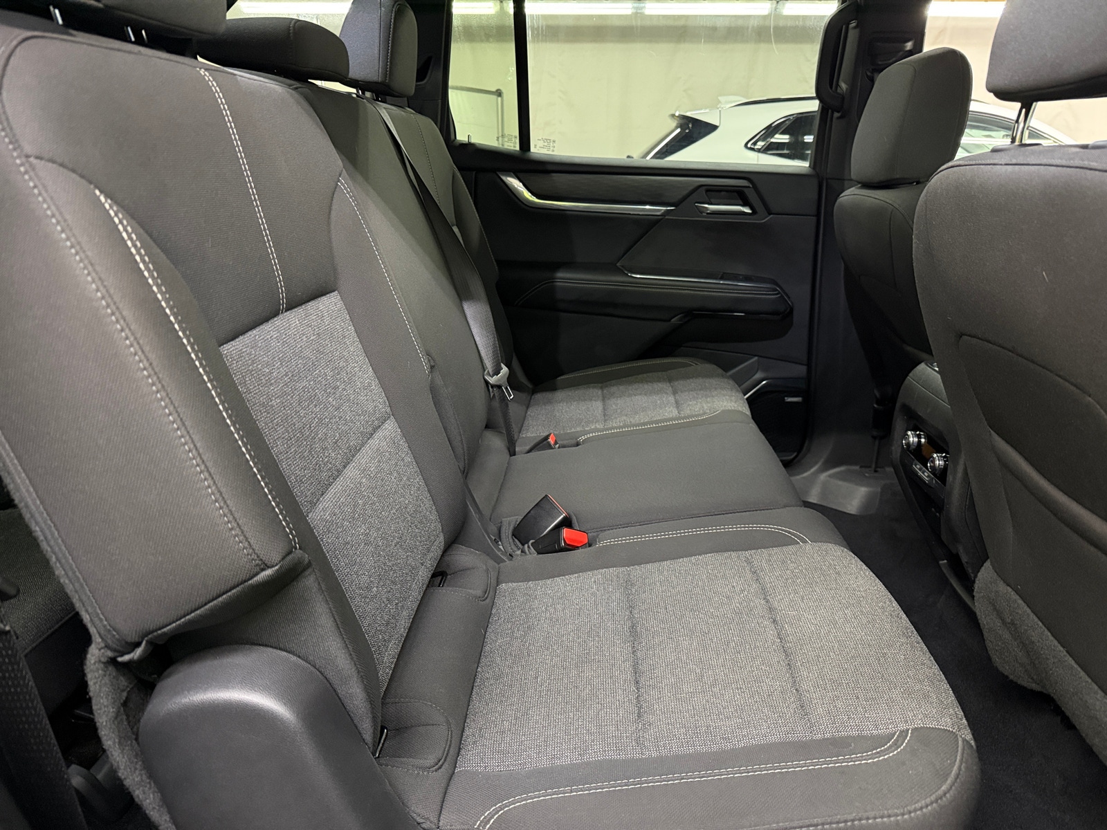 Thumbnail: 2025 GMC Acadia - 6