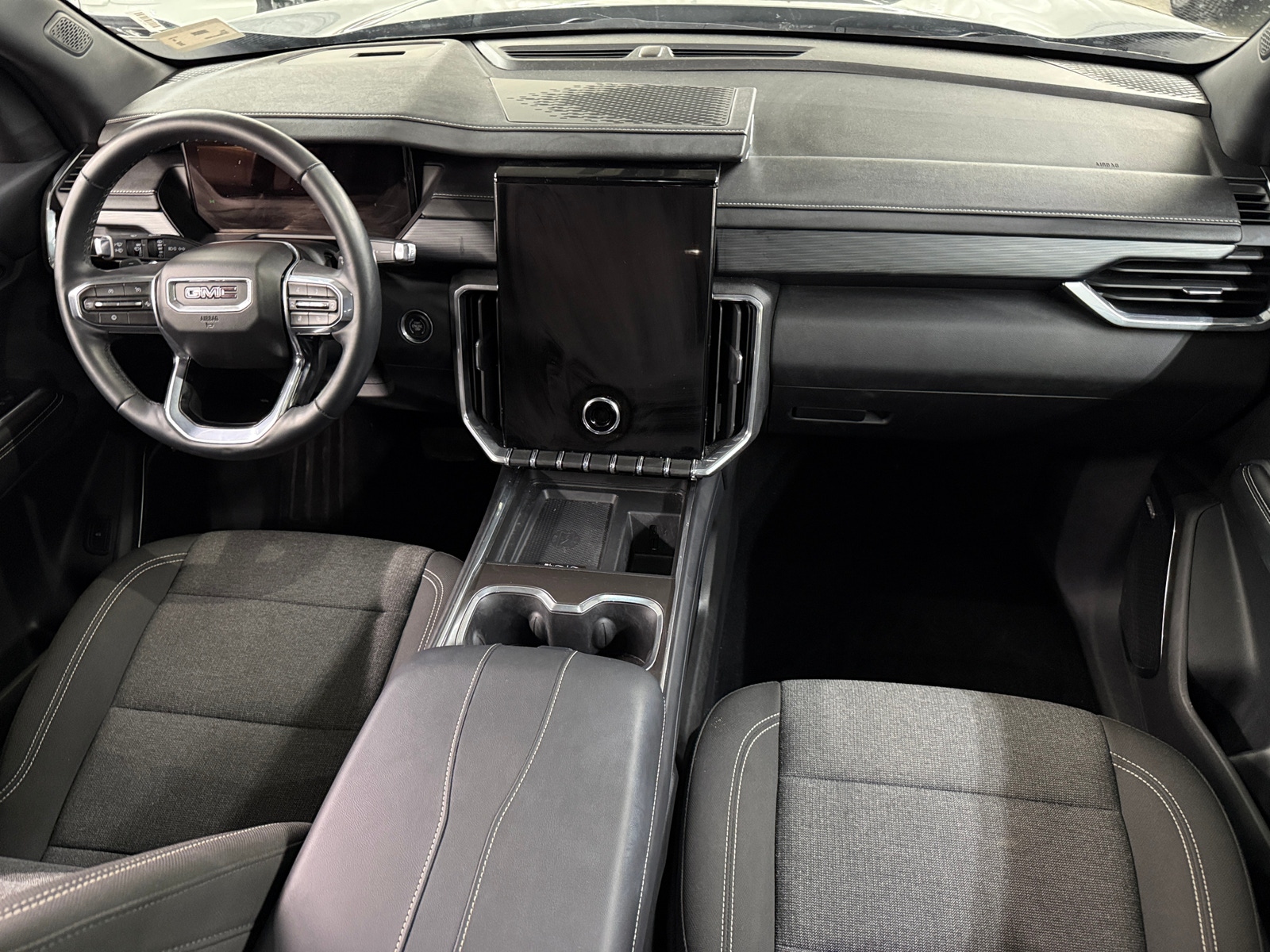 Thumbnail: 2025 GMC Acadia - 3