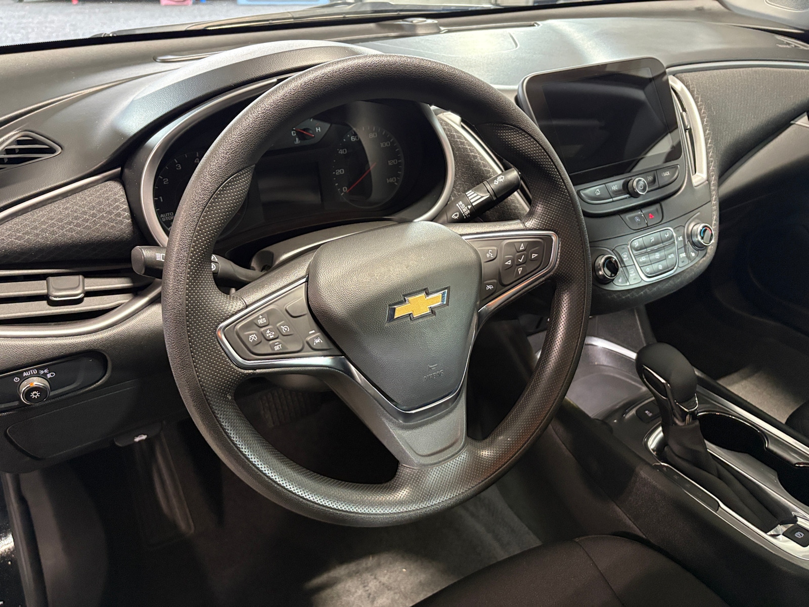 Thumbnail: 2024 Chevrolet Malibu - 5