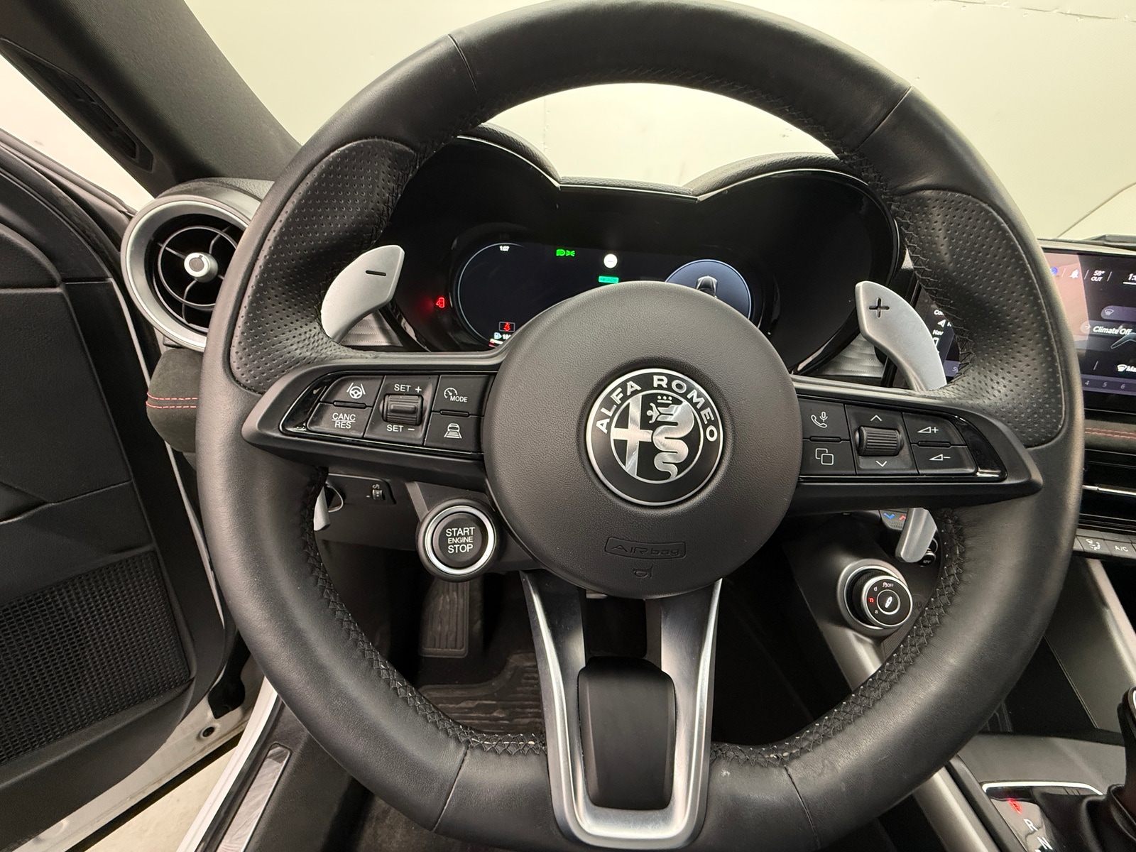 Thumbnail: 2024 Alfa Romeo Tonale - 5