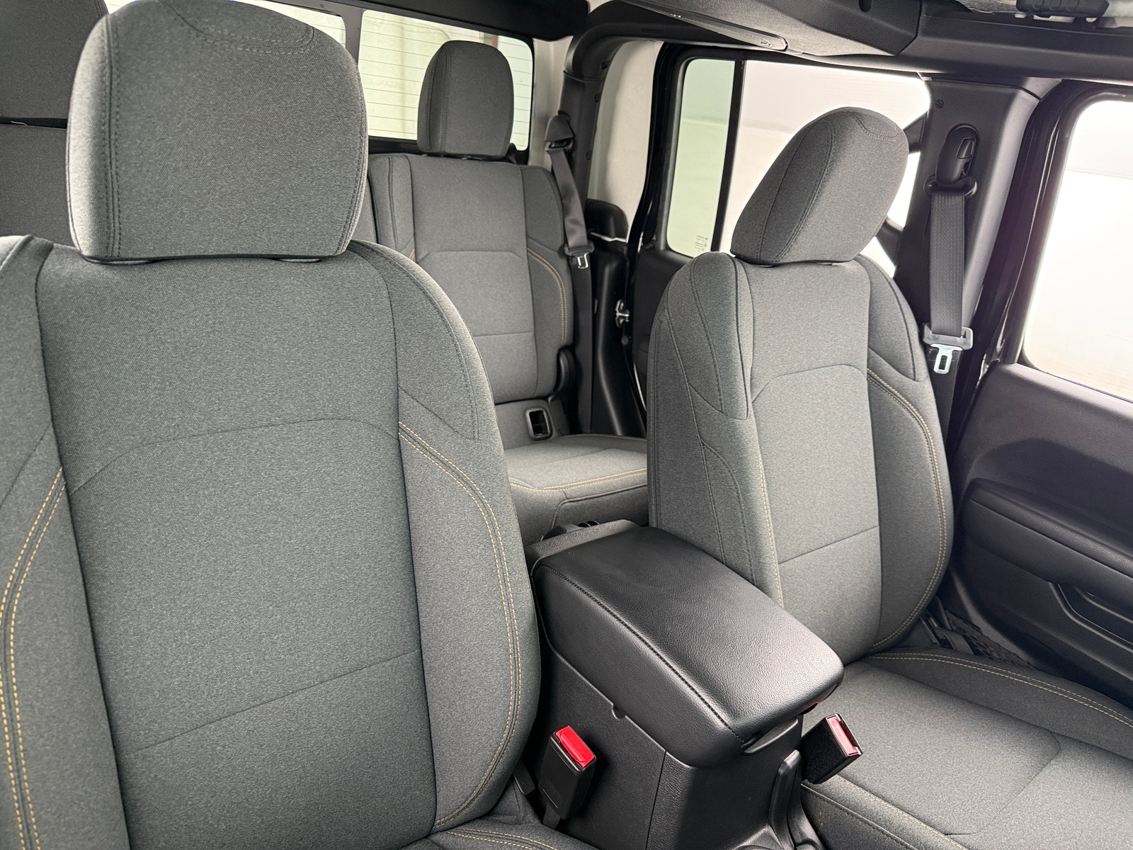 Thumbnail: 2025 Jeep Gladiator - 2