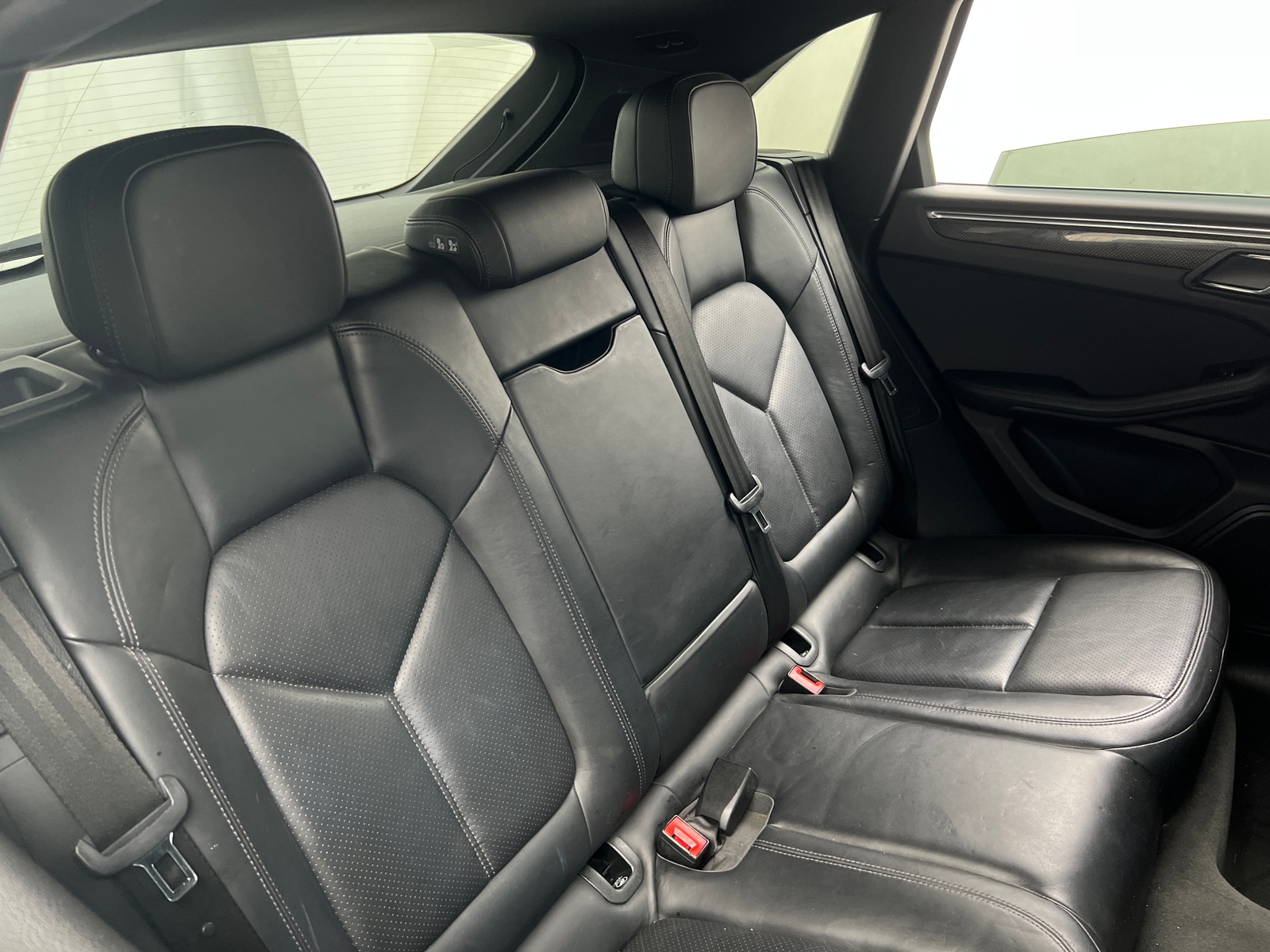 Thumbnail: 2015 Porsche Macan - 6