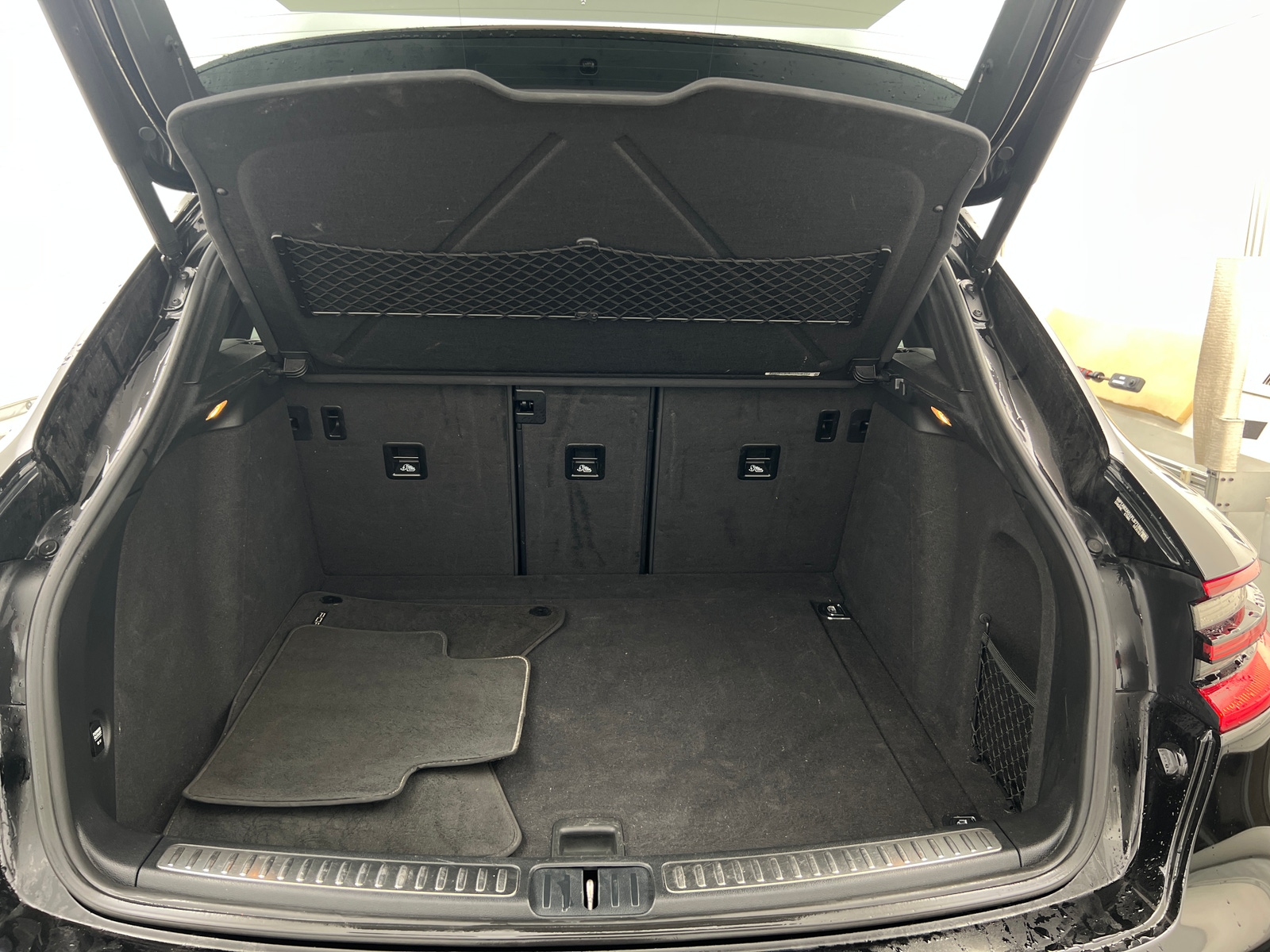 Thumbnail: 2015 Porsche Macan - 7