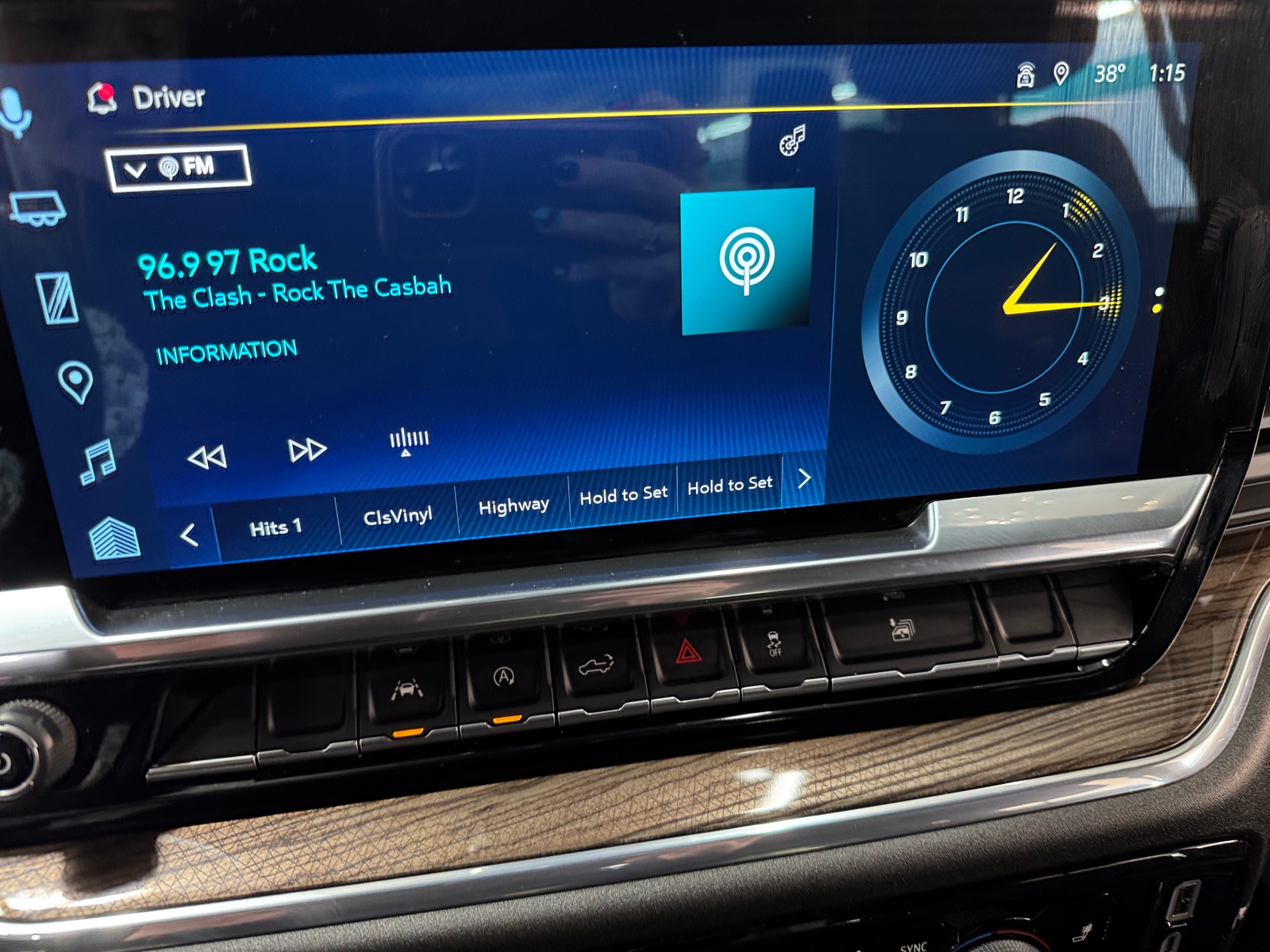 Thumbnail: 2025 Chevrolet Silverado 1500 - 4