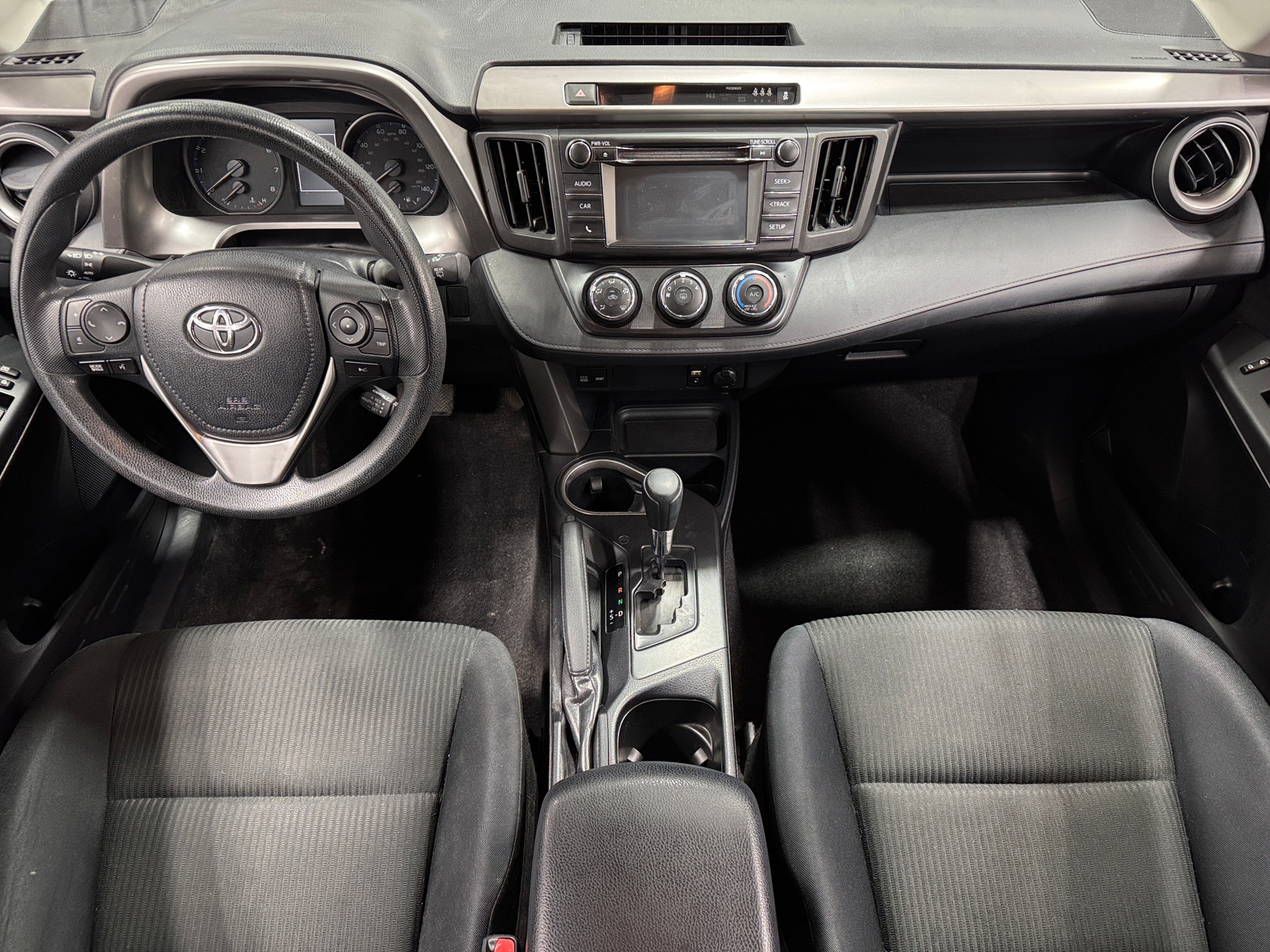 Thumbnail: 2017 Toyota RAV4 - 3