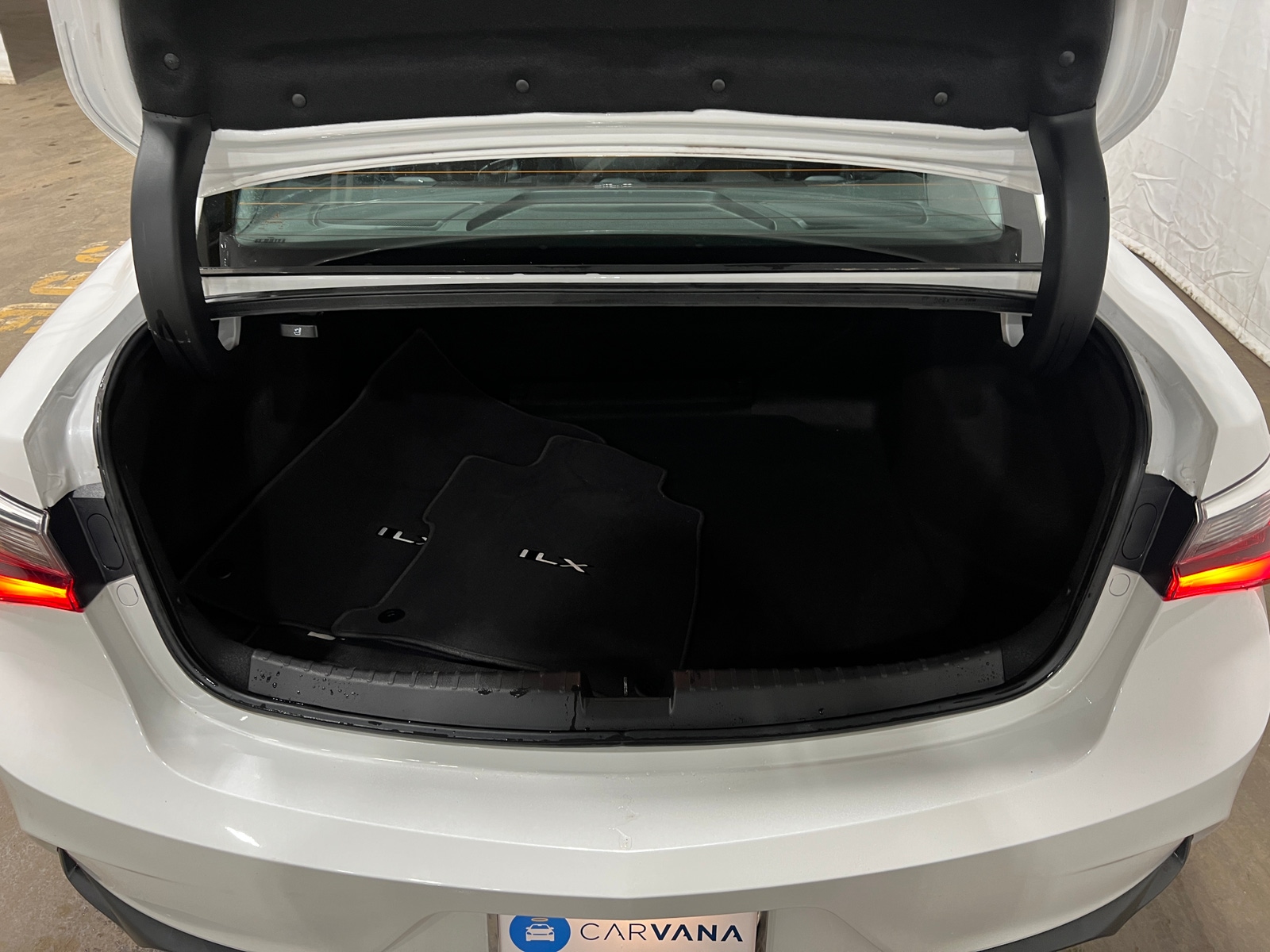 Thumbnail: 2020 Acura ILX - 6