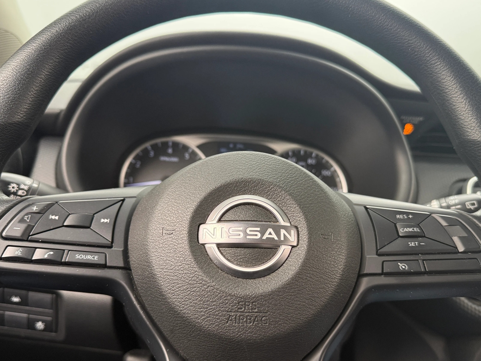 Thumbnail: 2023 Nissan Kicks - 5