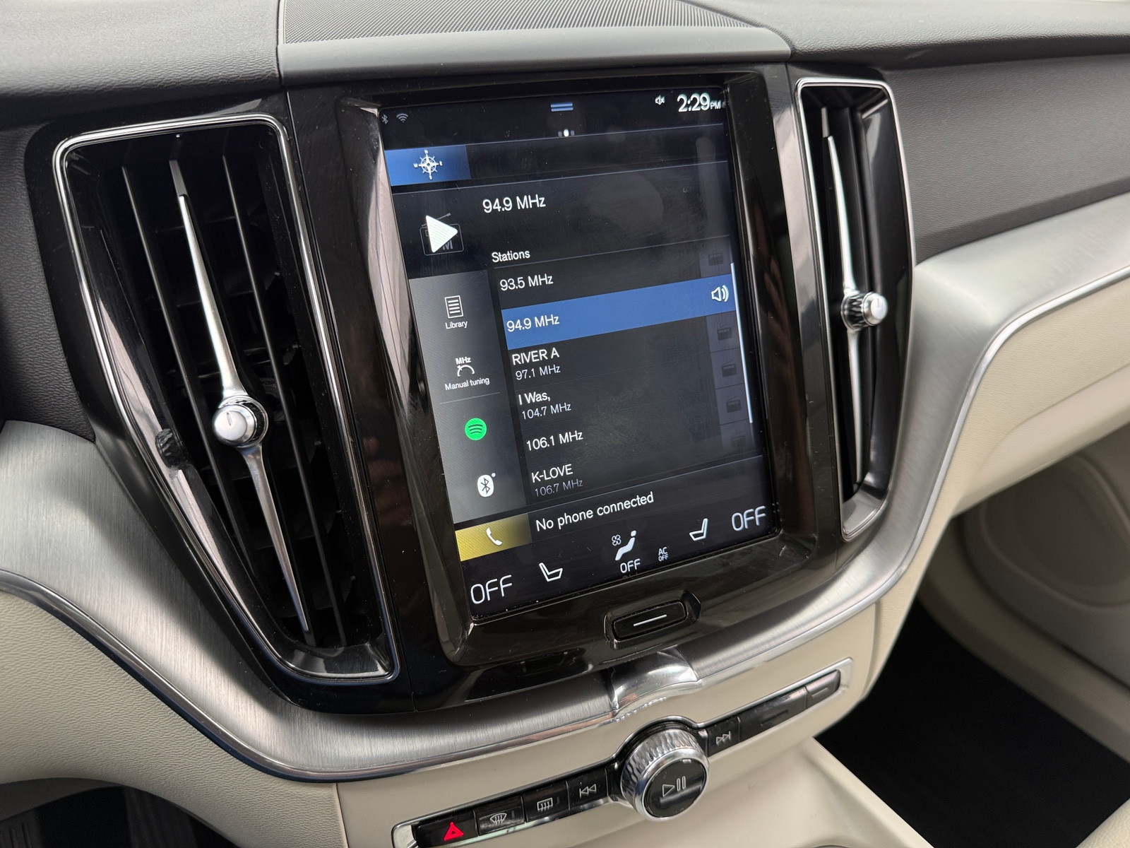 Thumbnail: 2019 Volvo XC60 - 3