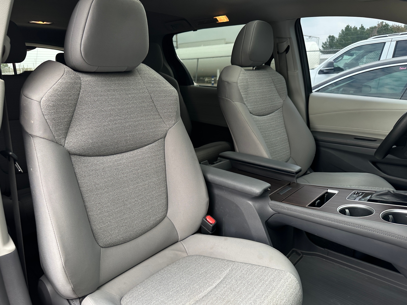 Thumbnail: 2021 Toyota Sienna - 2