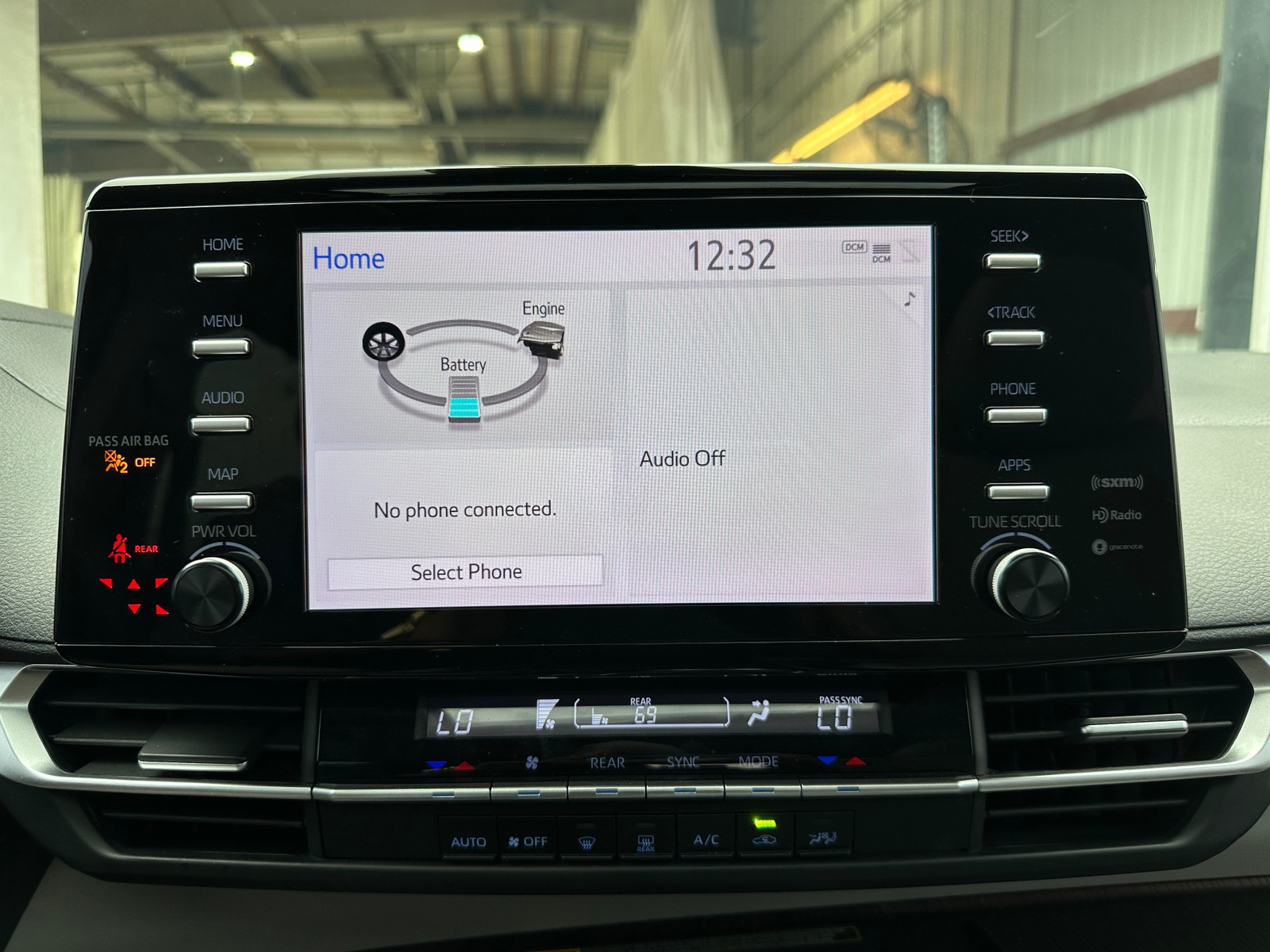 Thumbnail: 2021 Toyota Sienna - 4