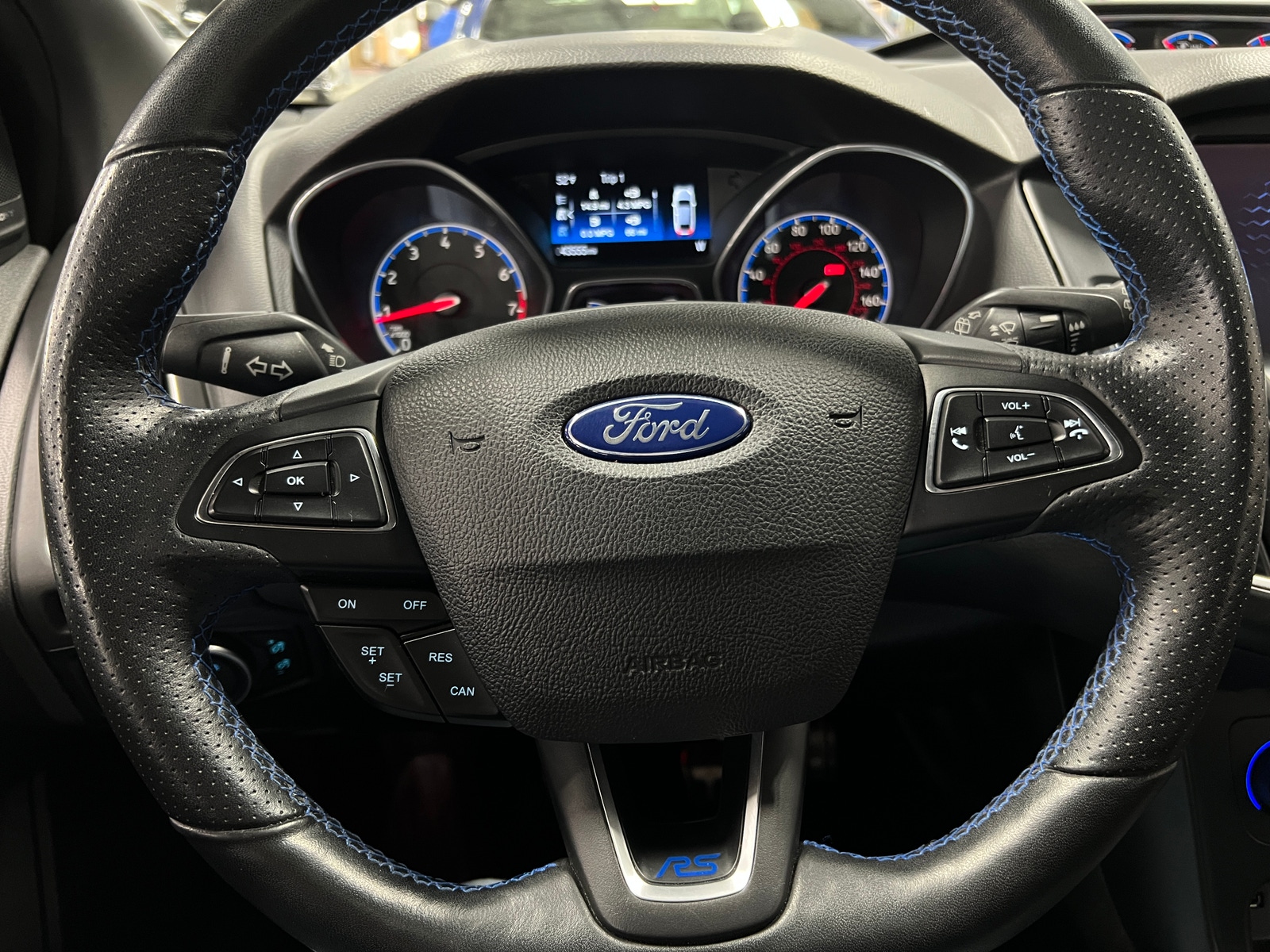 Thumbnail: 2017 Ford Focus - 4