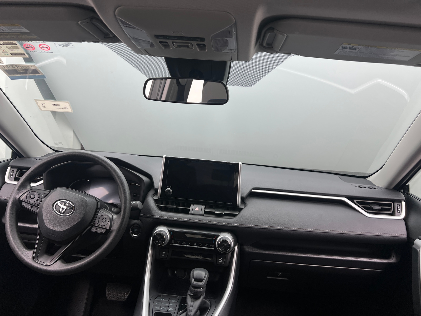 Thumbnail: 2025 Toyota RAV4 - 3