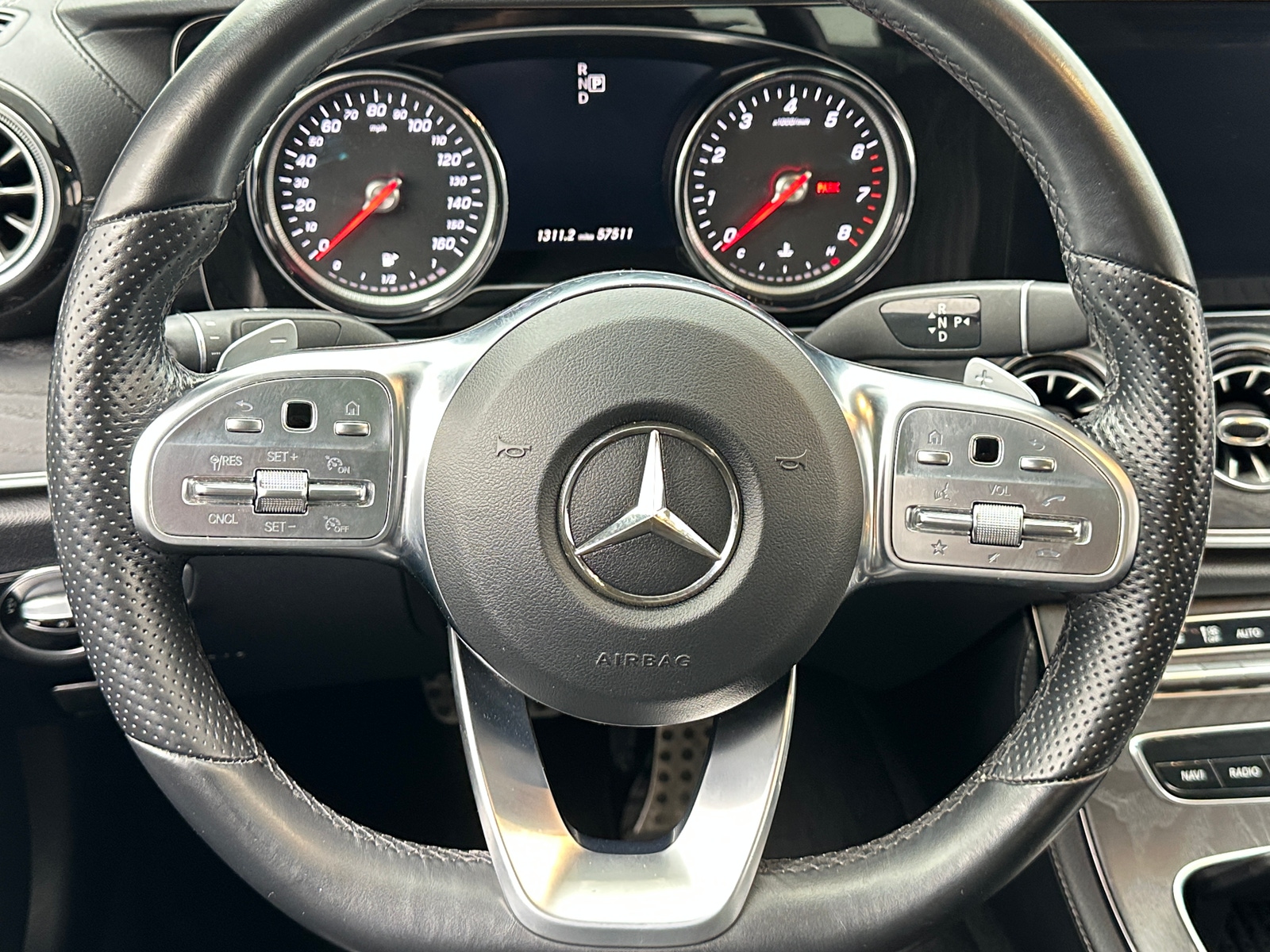 Thumbnail: 2019 Mercedes-Benz E-Class - 3