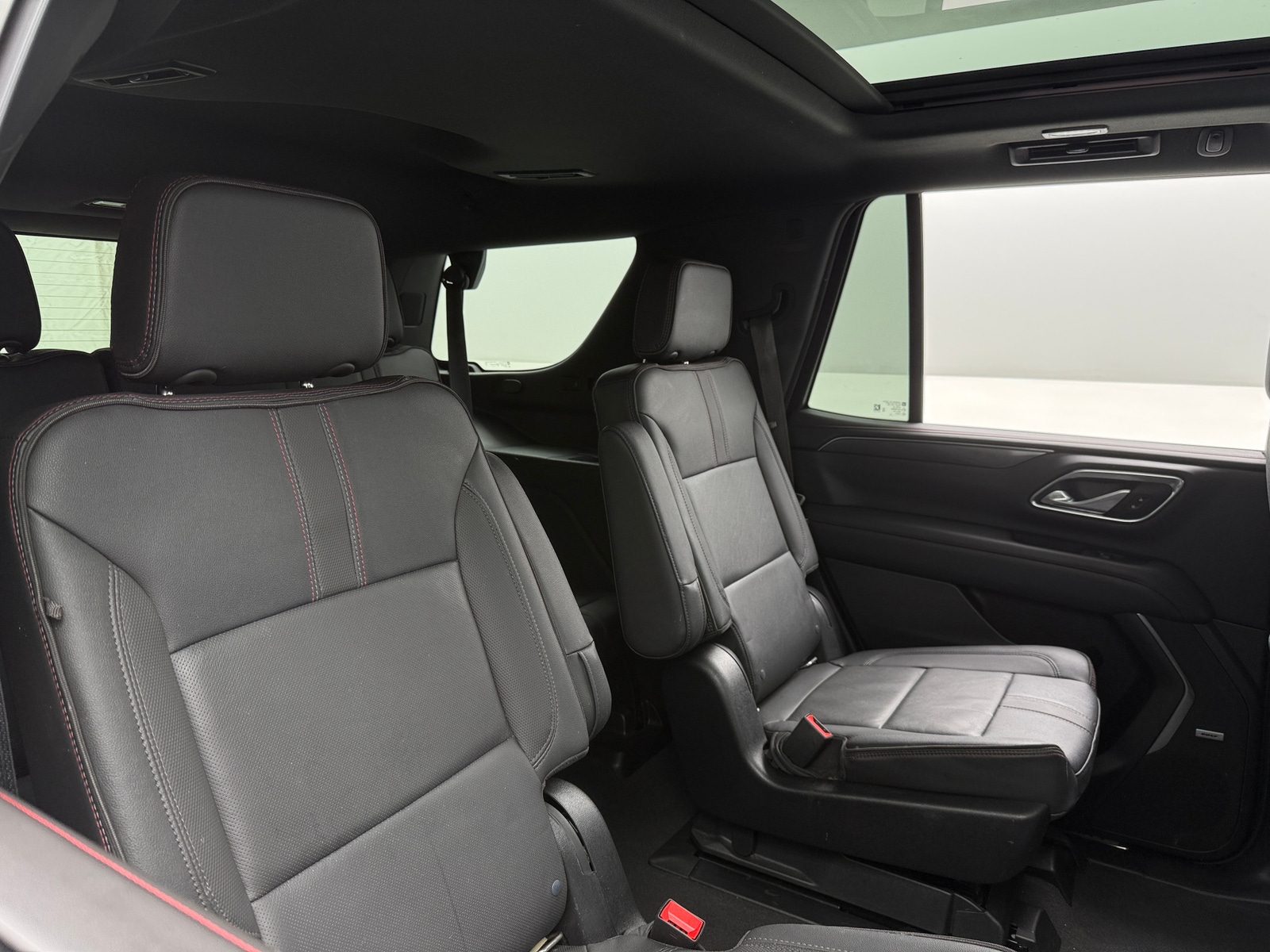 Thumbnail: 2022 Chevrolet Tahoe - 5