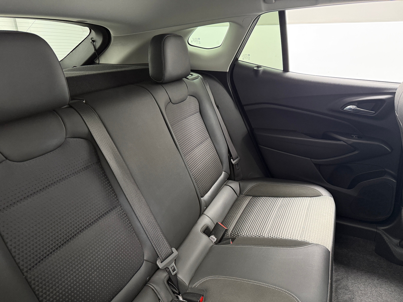 Thumbnail: 2025 Chevrolet Trax - 6