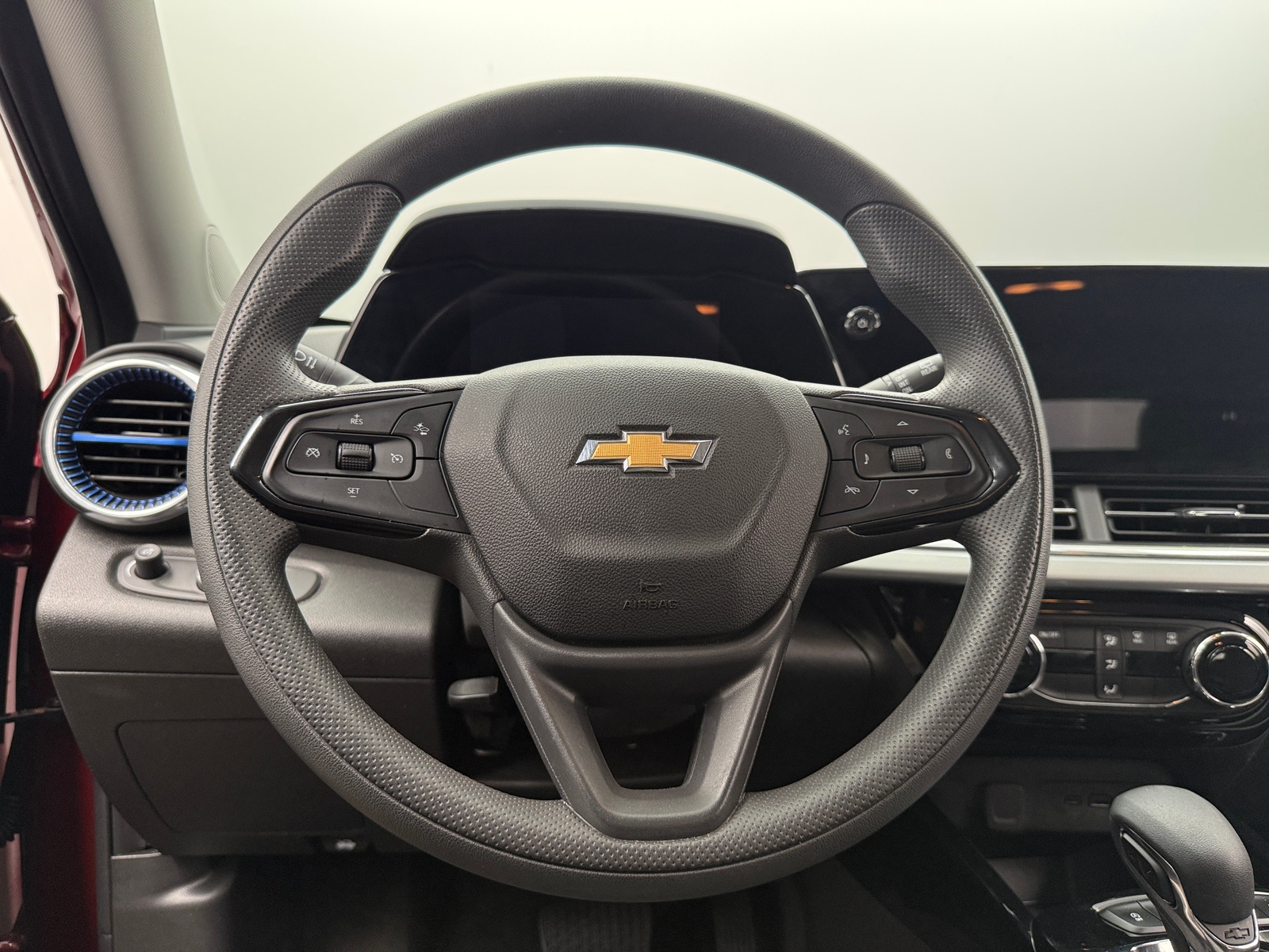 Thumbnail: 2025 Chevrolet Trax - 5