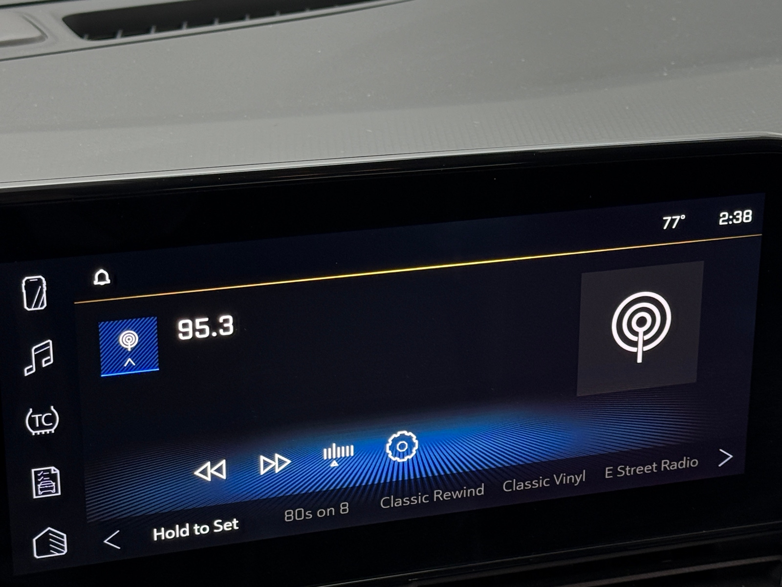 Thumbnail: 2025 Chevrolet Trax - 4