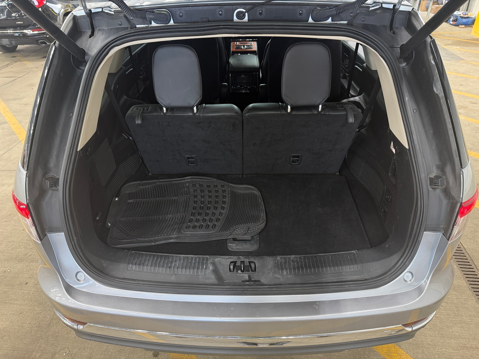 Thumbnail: 2024 Lincoln Aviator - 6