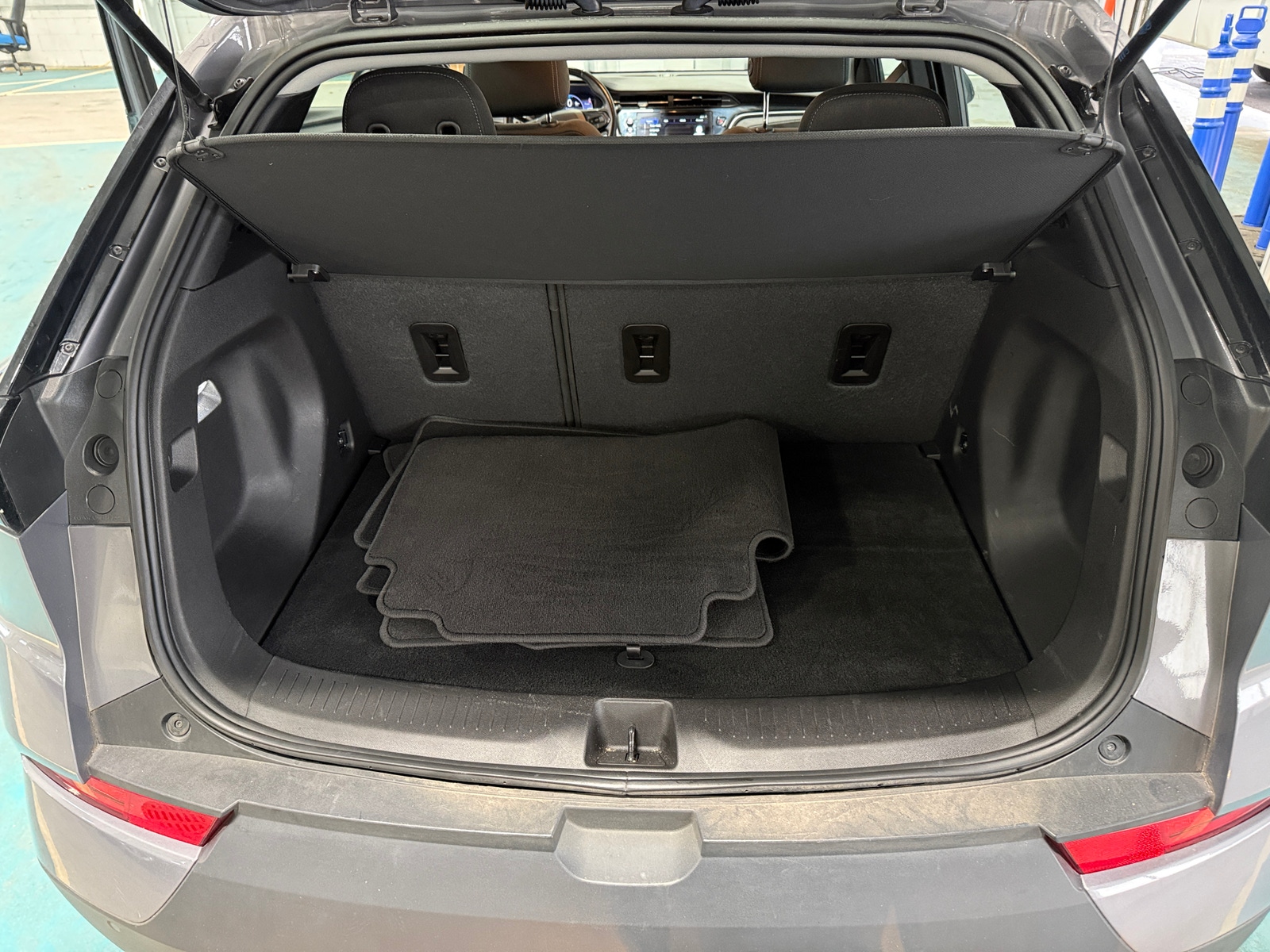 Thumbnail: 2023 Chevrolet Bolt EUV - 7