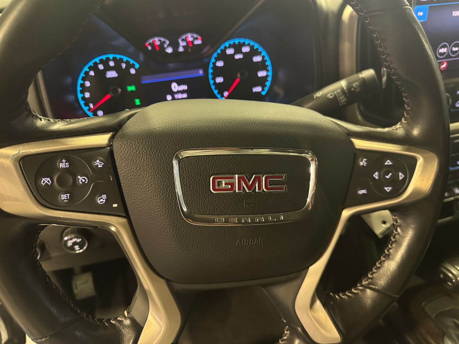 Thumbnail: 2020 GMC Canyon - 4