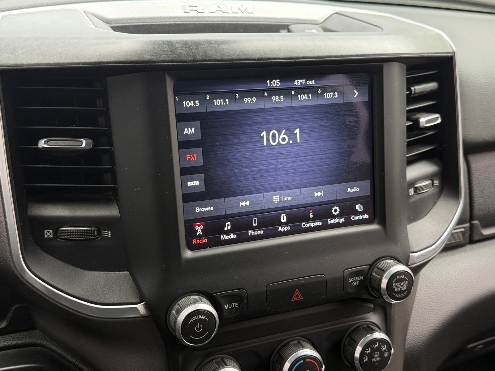 Thumbnail: 2019 RAM 1500 - 4