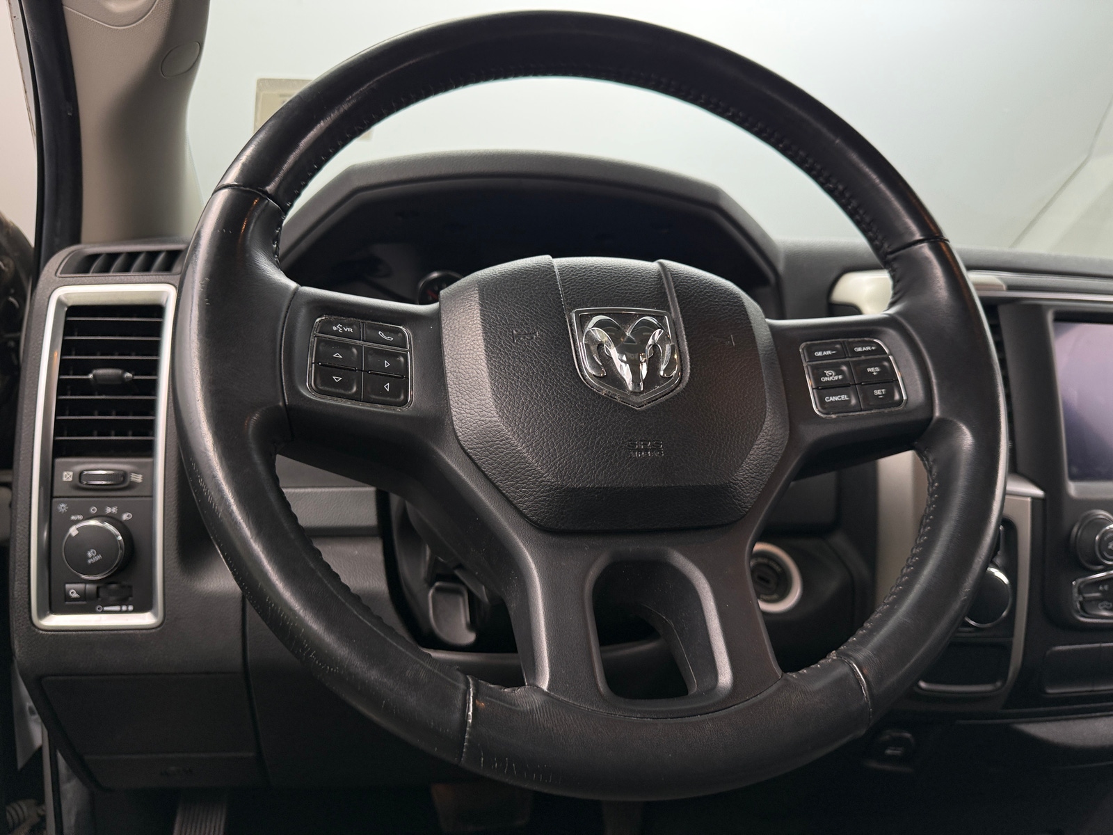 Thumbnail: 2019 RAM 1500 Classic - 5