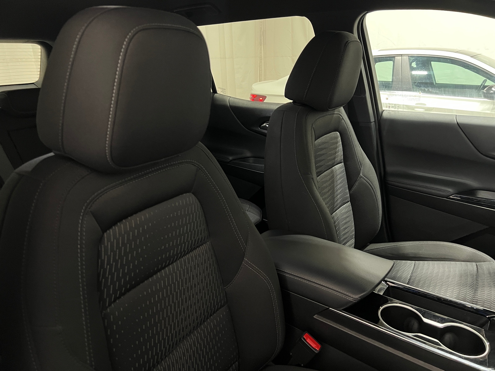 Thumbnail: 2025 Chevrolet Equinox - 2